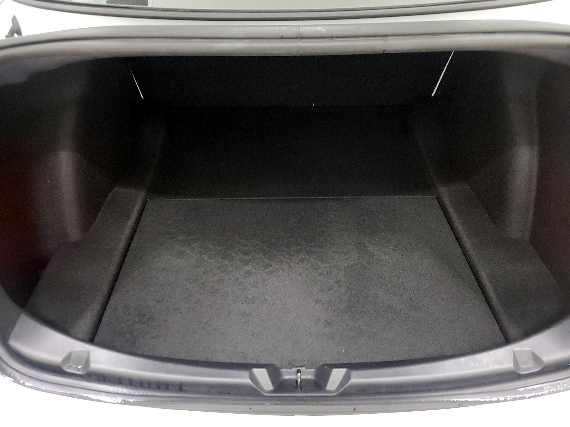 Thumbnail: 2022 Tesla Model 3 - 19