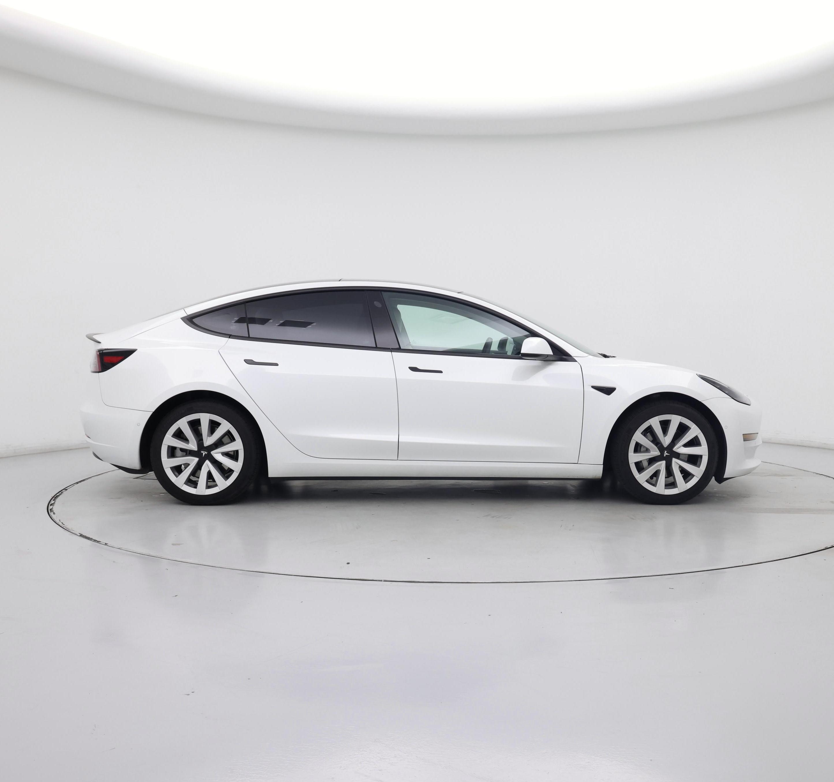Thumbnail: 2022 Tesla Model 3 - 7