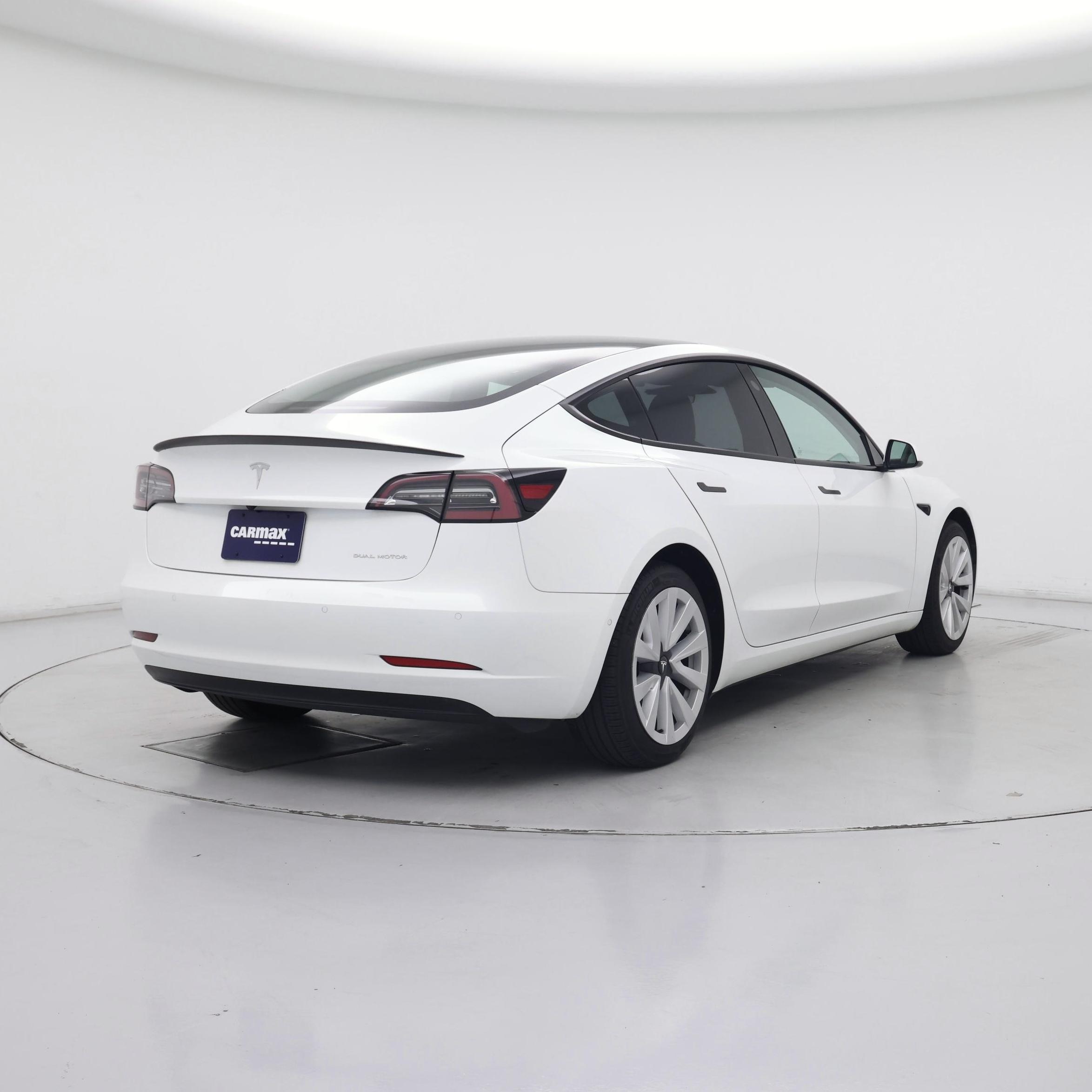 Thumbnail: 2022 Tesla Model 3 - 8