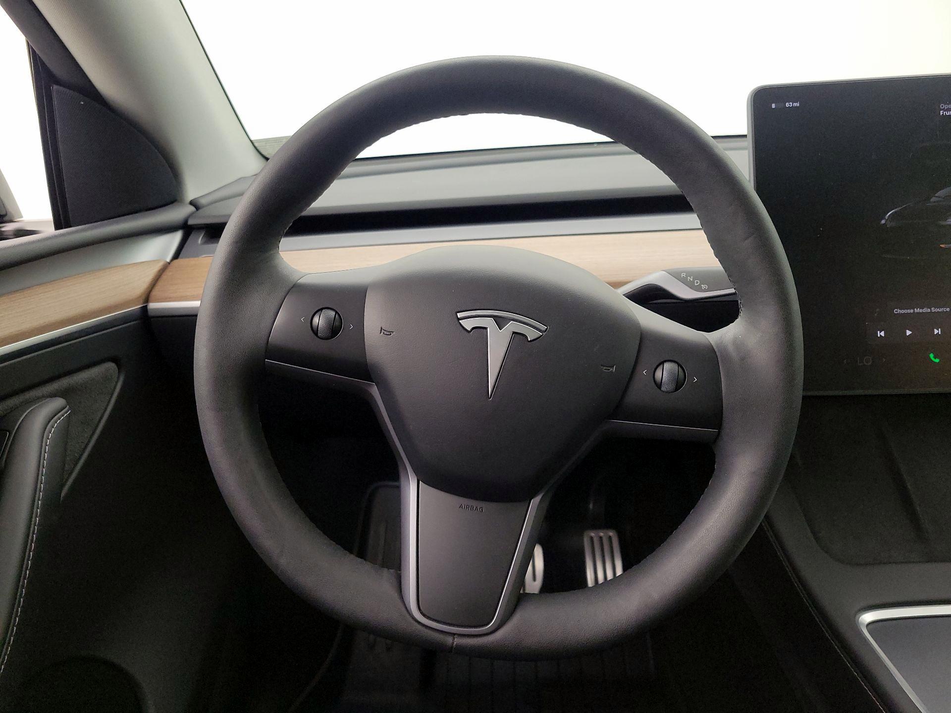 Thumbnail: 2023 Tesla Model Y - 10