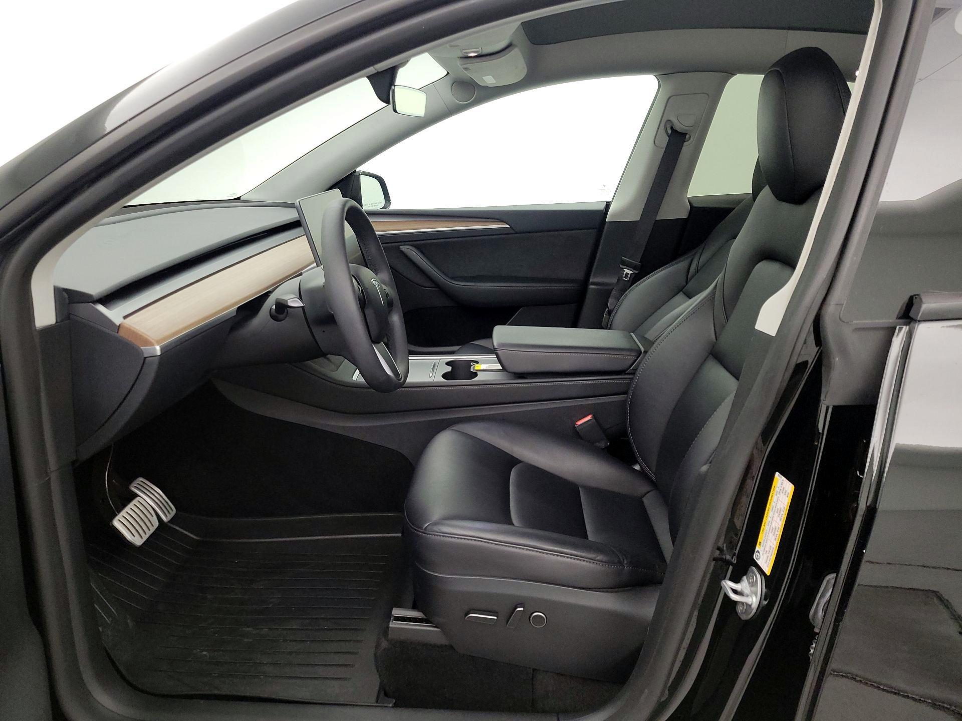 Thumbnail: 2023 Tesla Model Y - 11