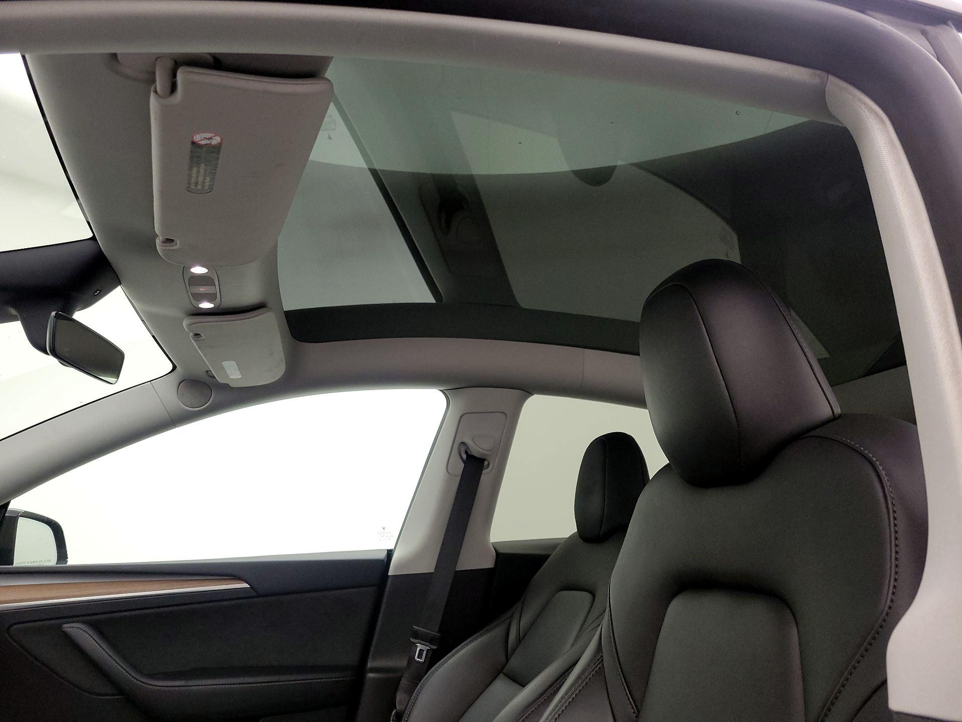 Thumbnail: 2023 Tesla Model Y - 18