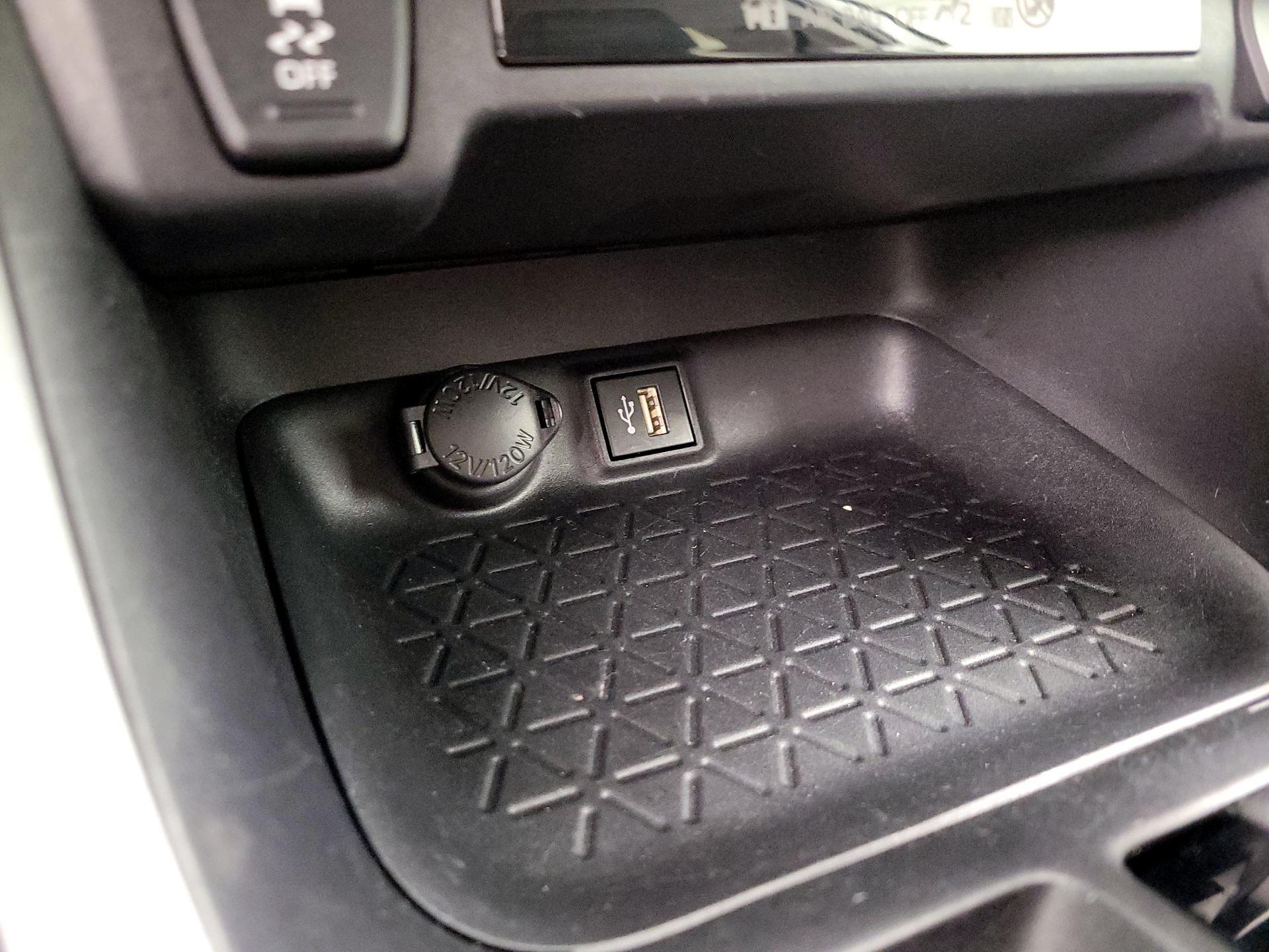 Thumbnail: 2024 Toyota RAV4 - 18