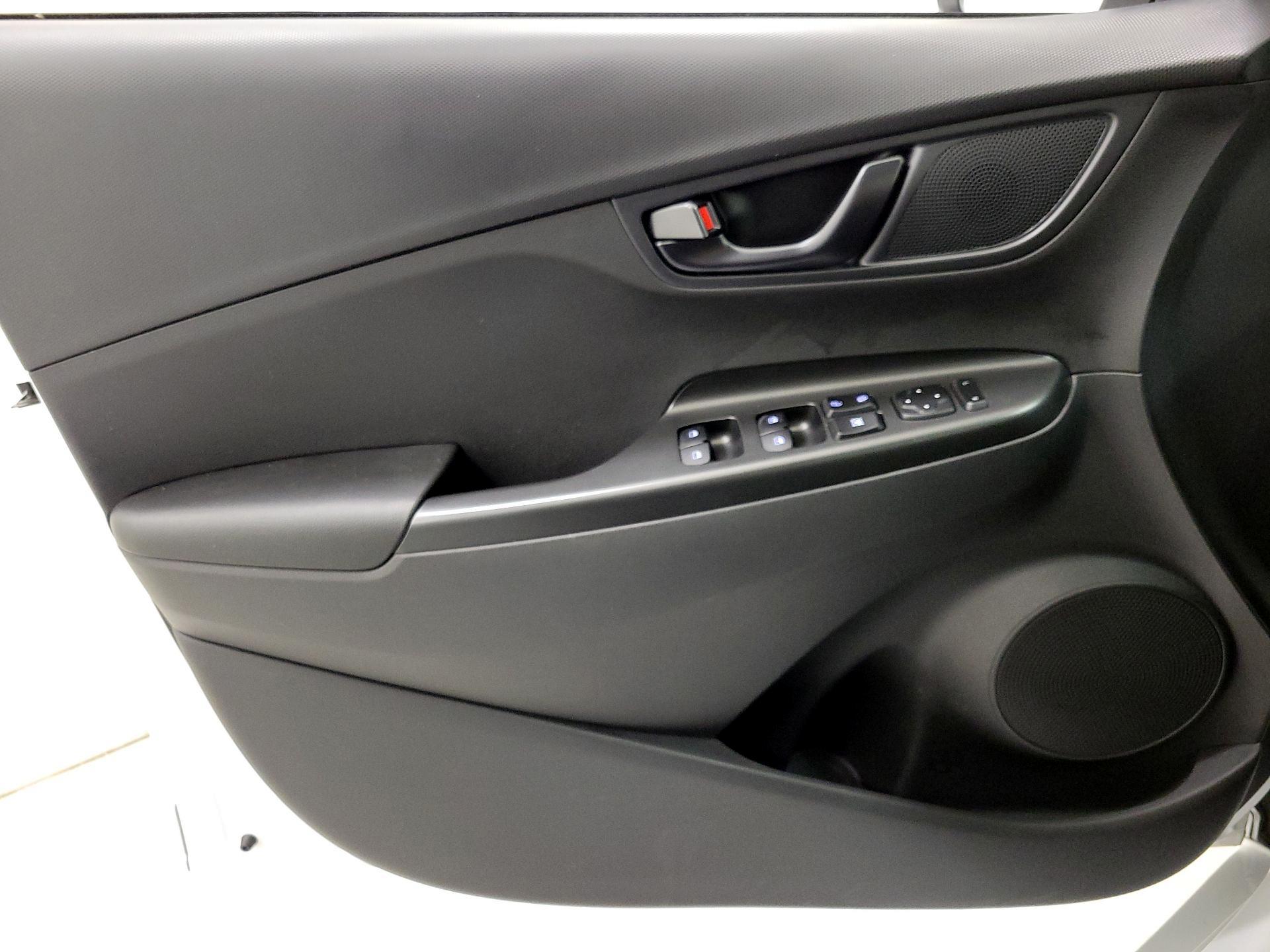 Thumbnail: 2023 Hyundai Kona - 12