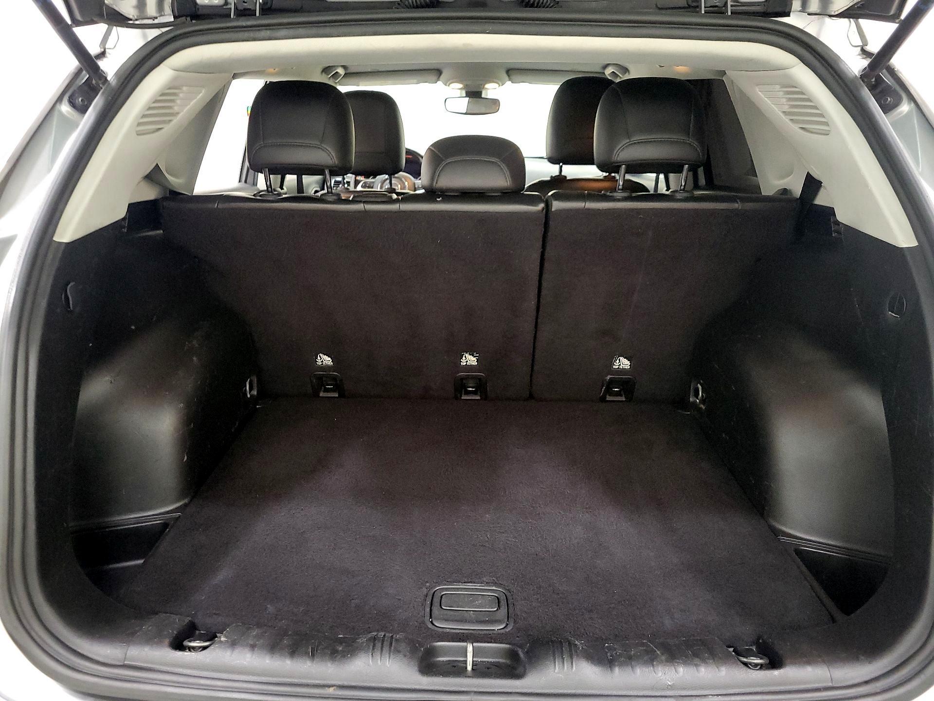 Thumbnail: 2020 Jeep Compass - 20