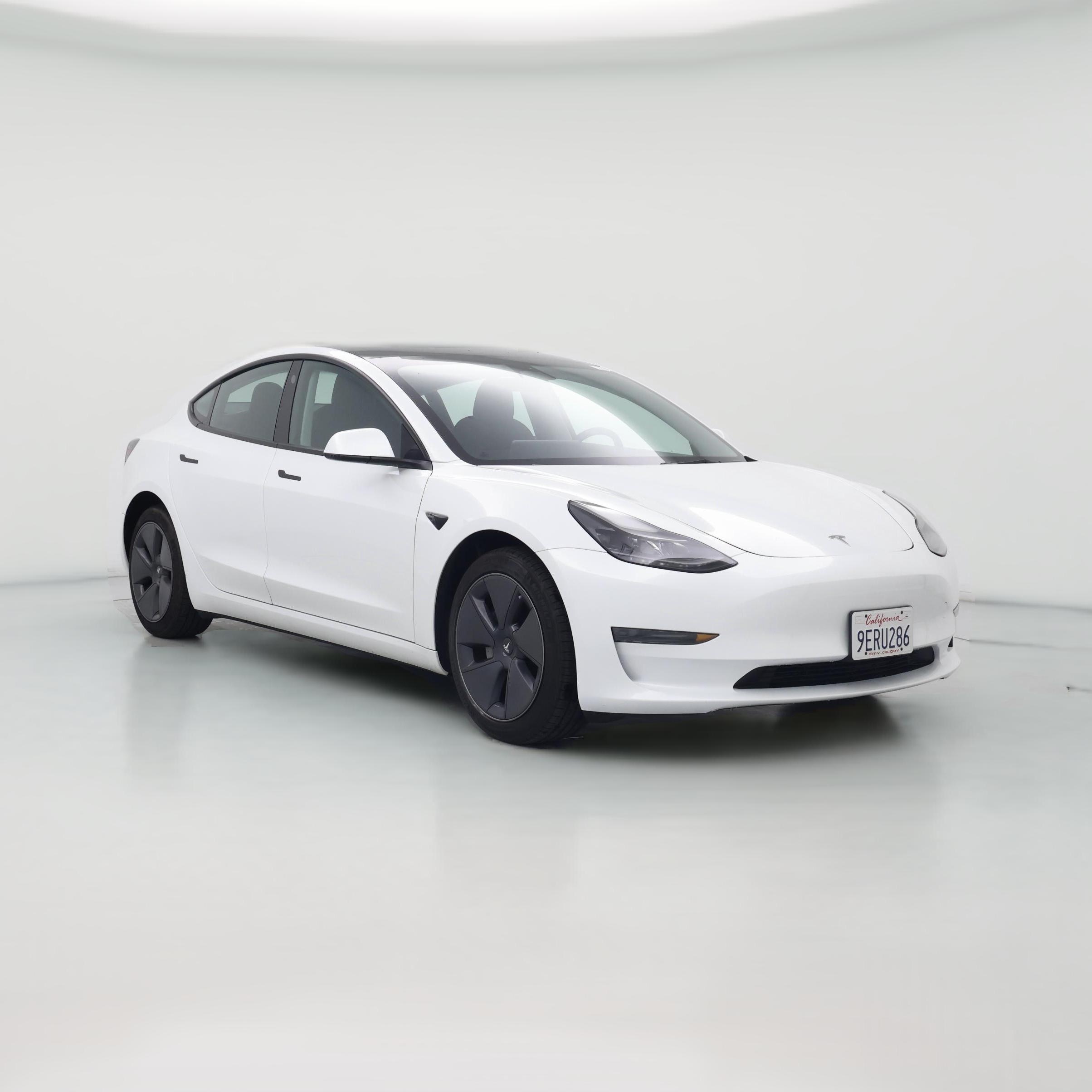 Thumbnail: 2023 Tesla Model 3 - 1