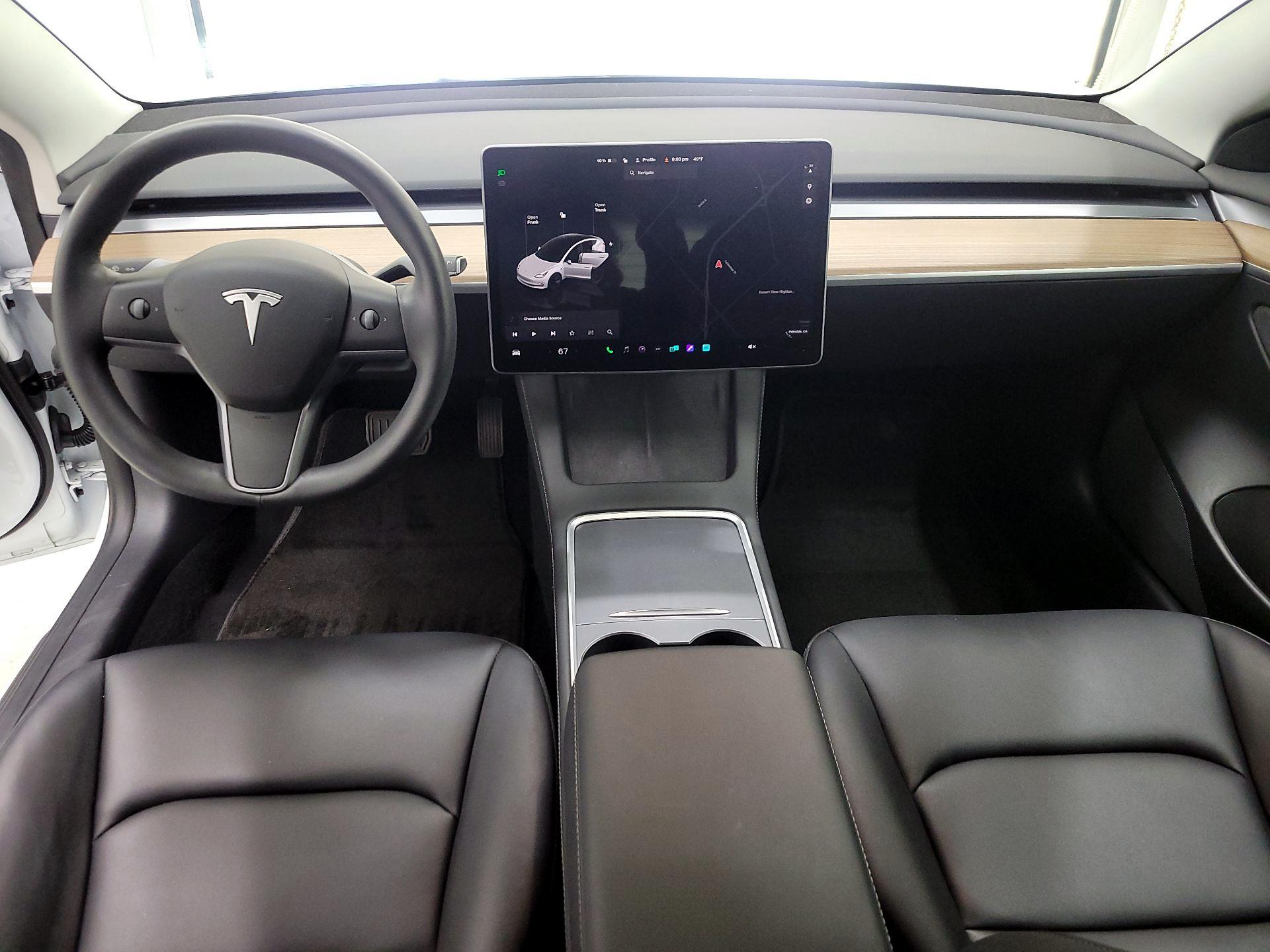 Thumbnail: 2023 Tesla Model 3 - 9