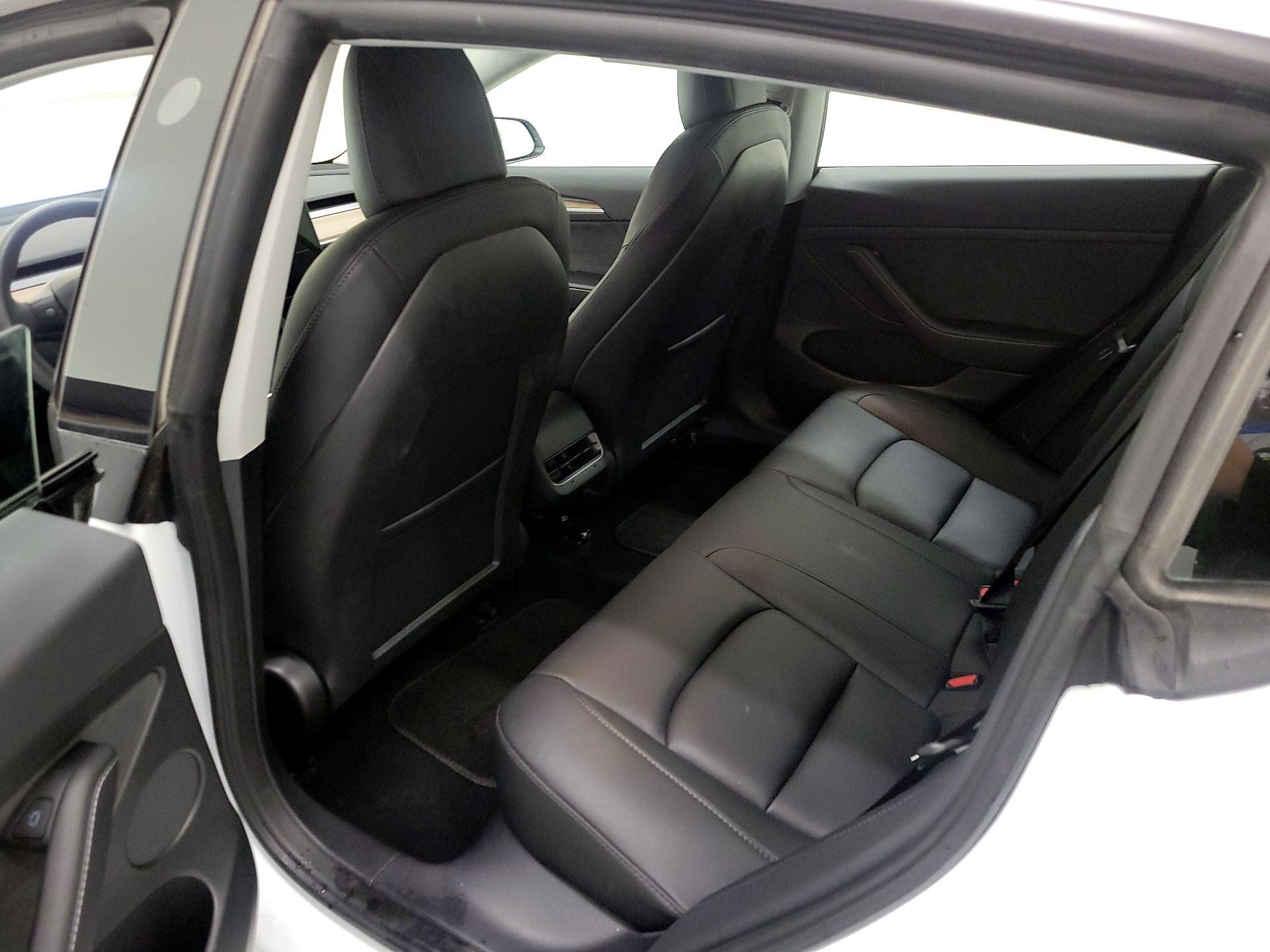 Thumbnail: 2023 Tesla Model 3 - 18