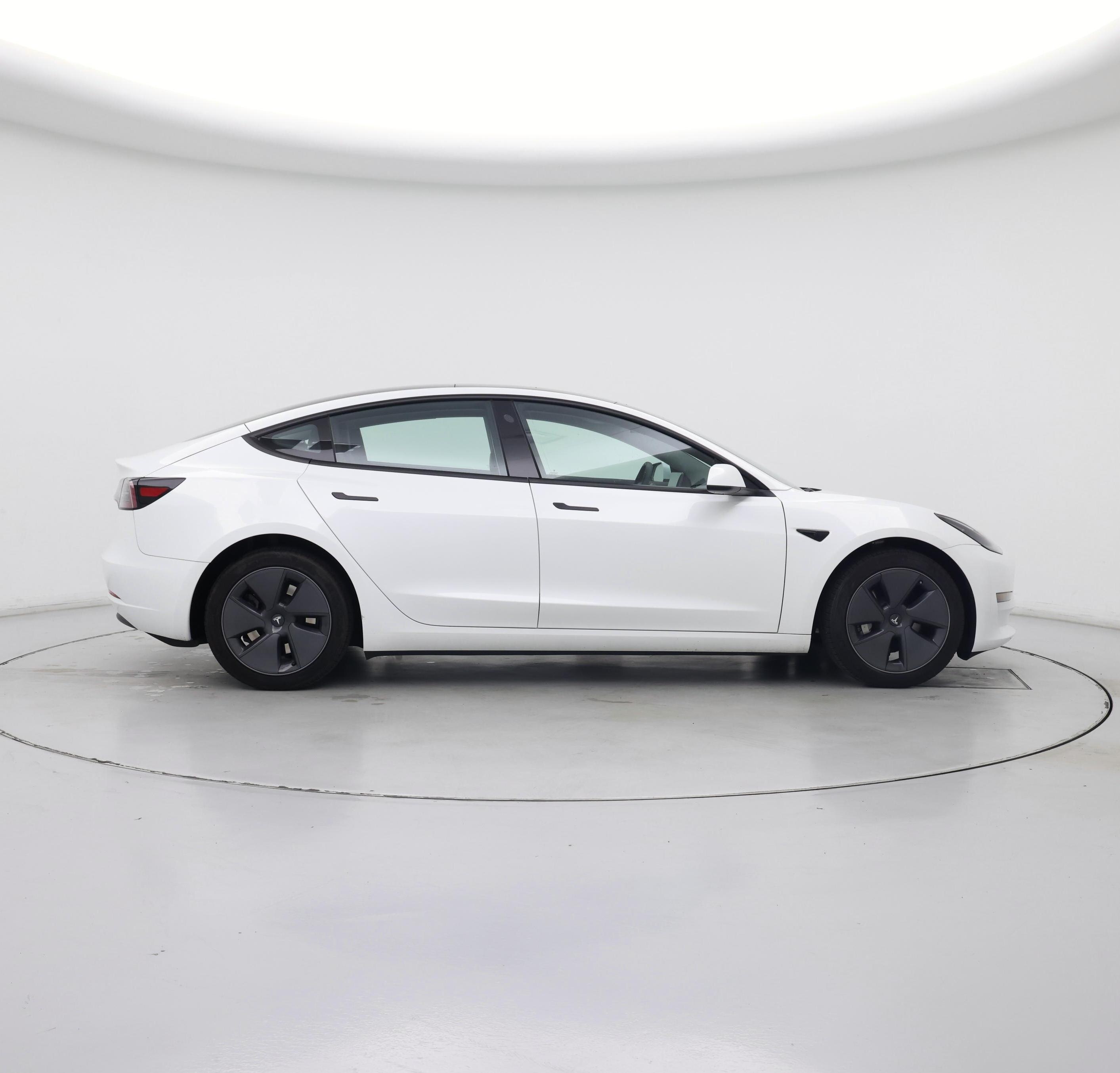 Thumbnail: 2023 Tesla Model 3 - 7