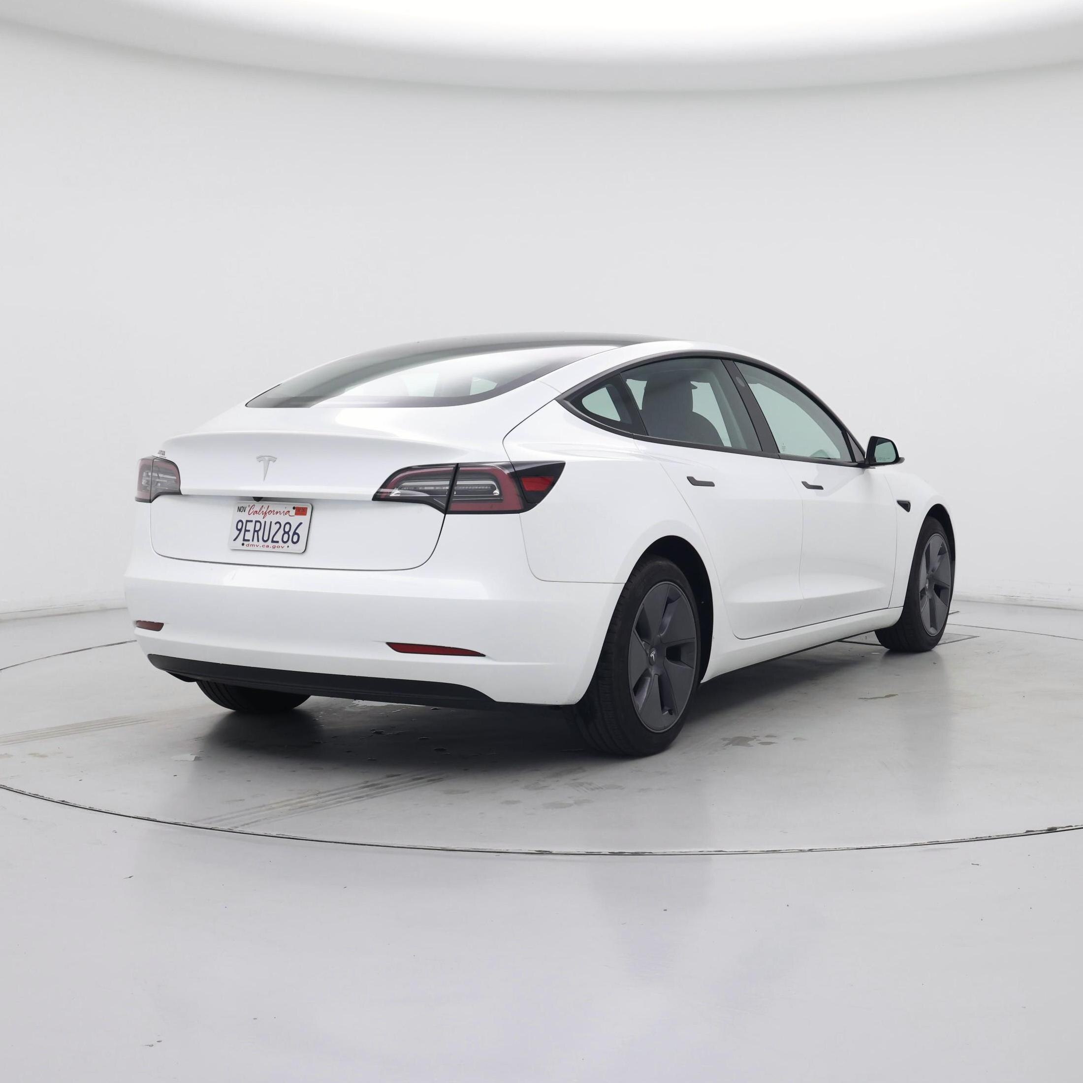 Thumbnail: 2023 Tesla Model 3 - 8