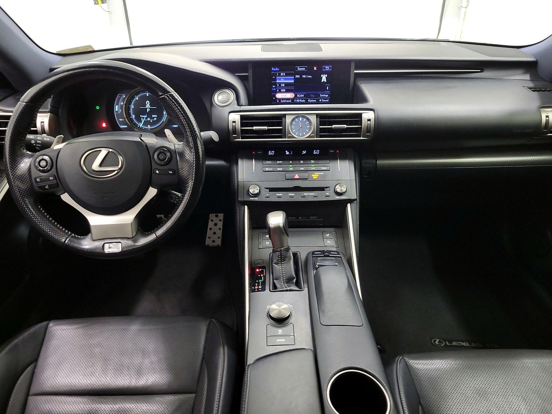 Thumbnail: 2016 Lexus IS - 9