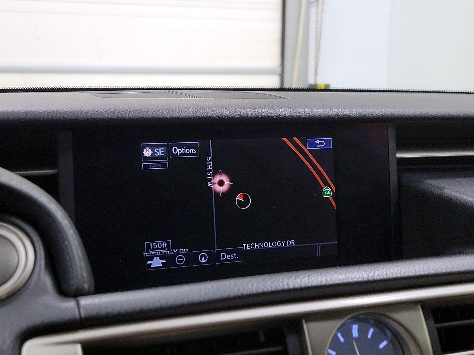 Thumbnail: 2016 Lexus IS - 14