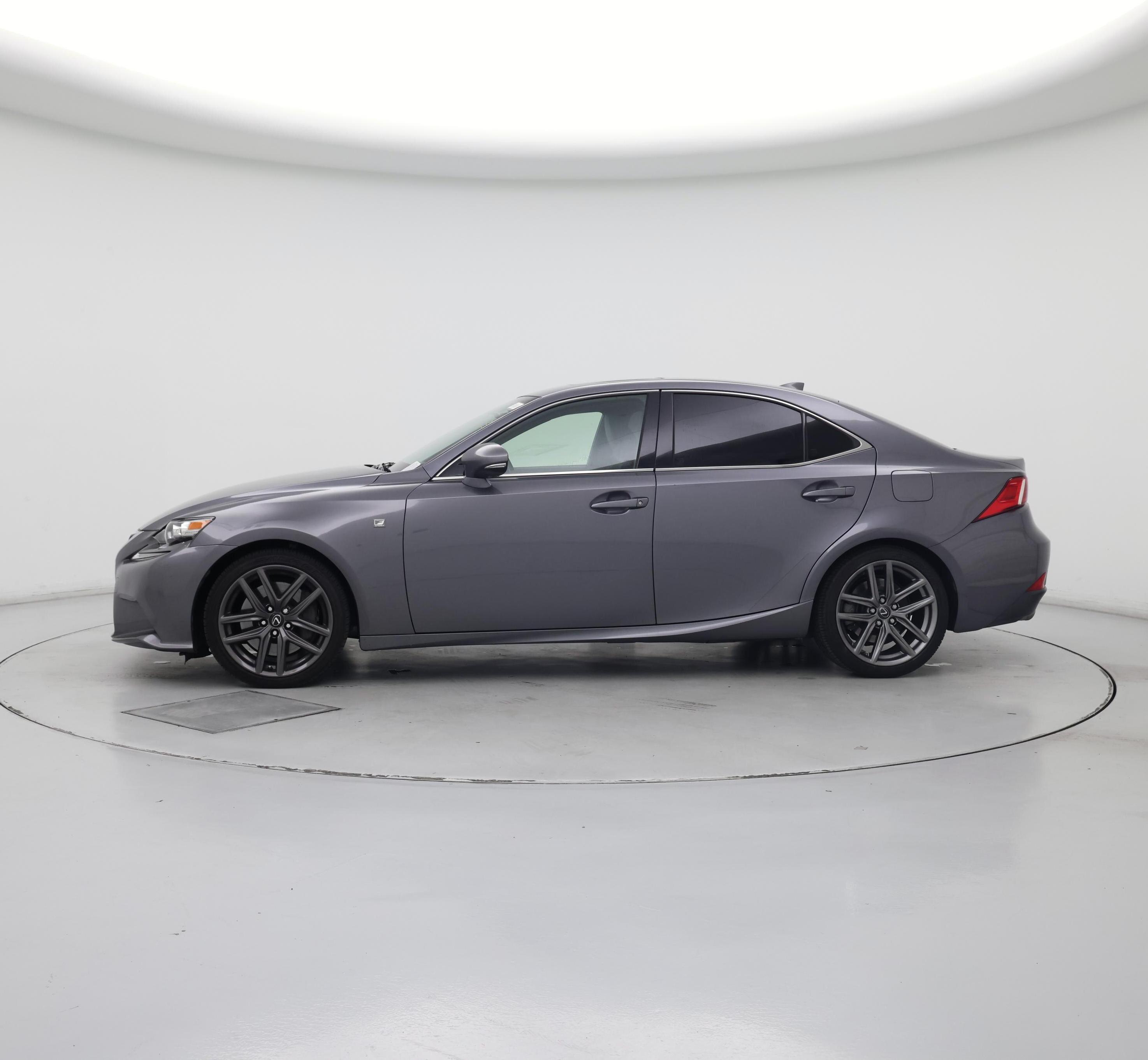 Thumbnail: 2016 Lexus IS - 3
