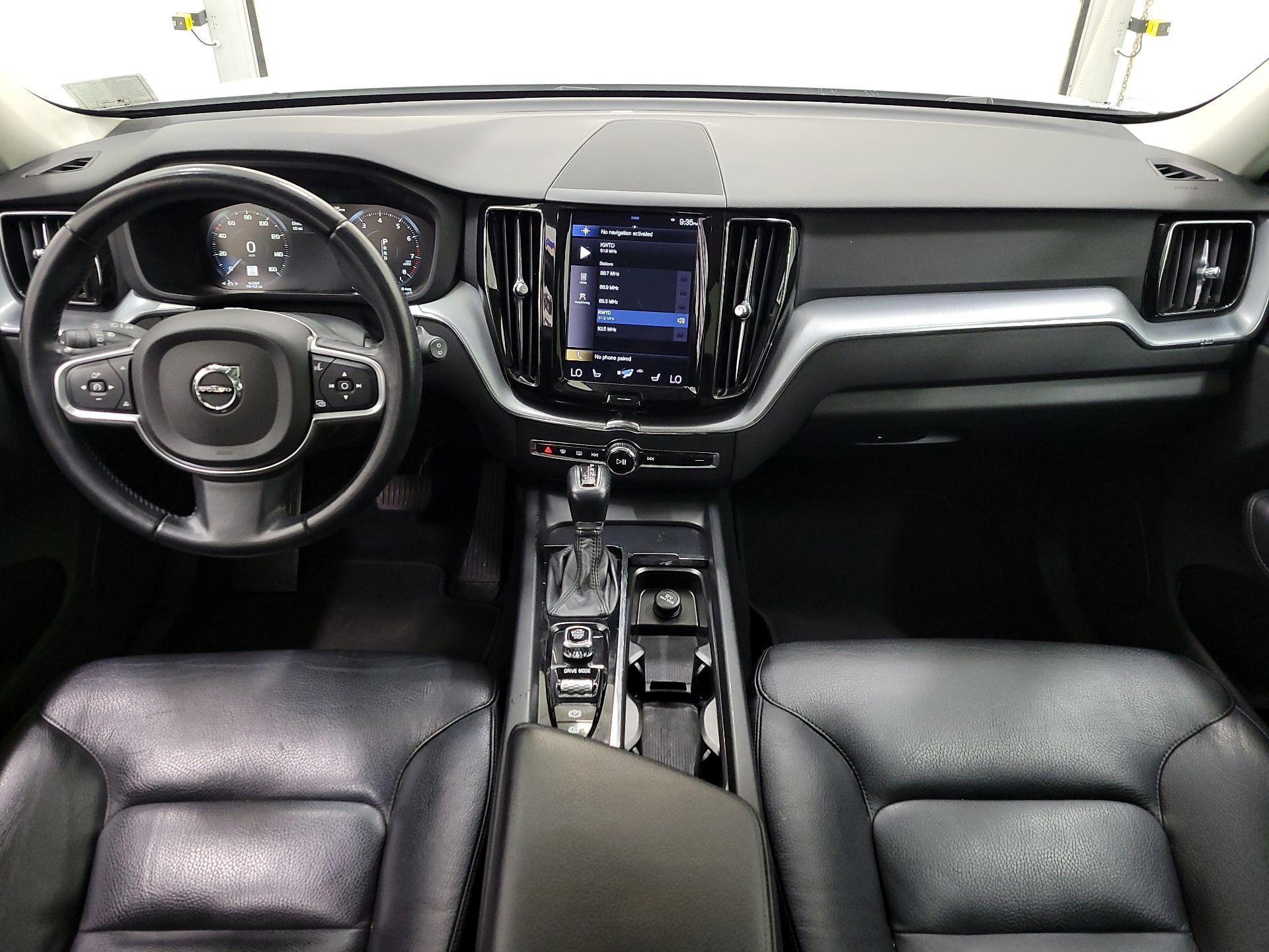 Thumbnail: 2020 Volvo XC60 - 9