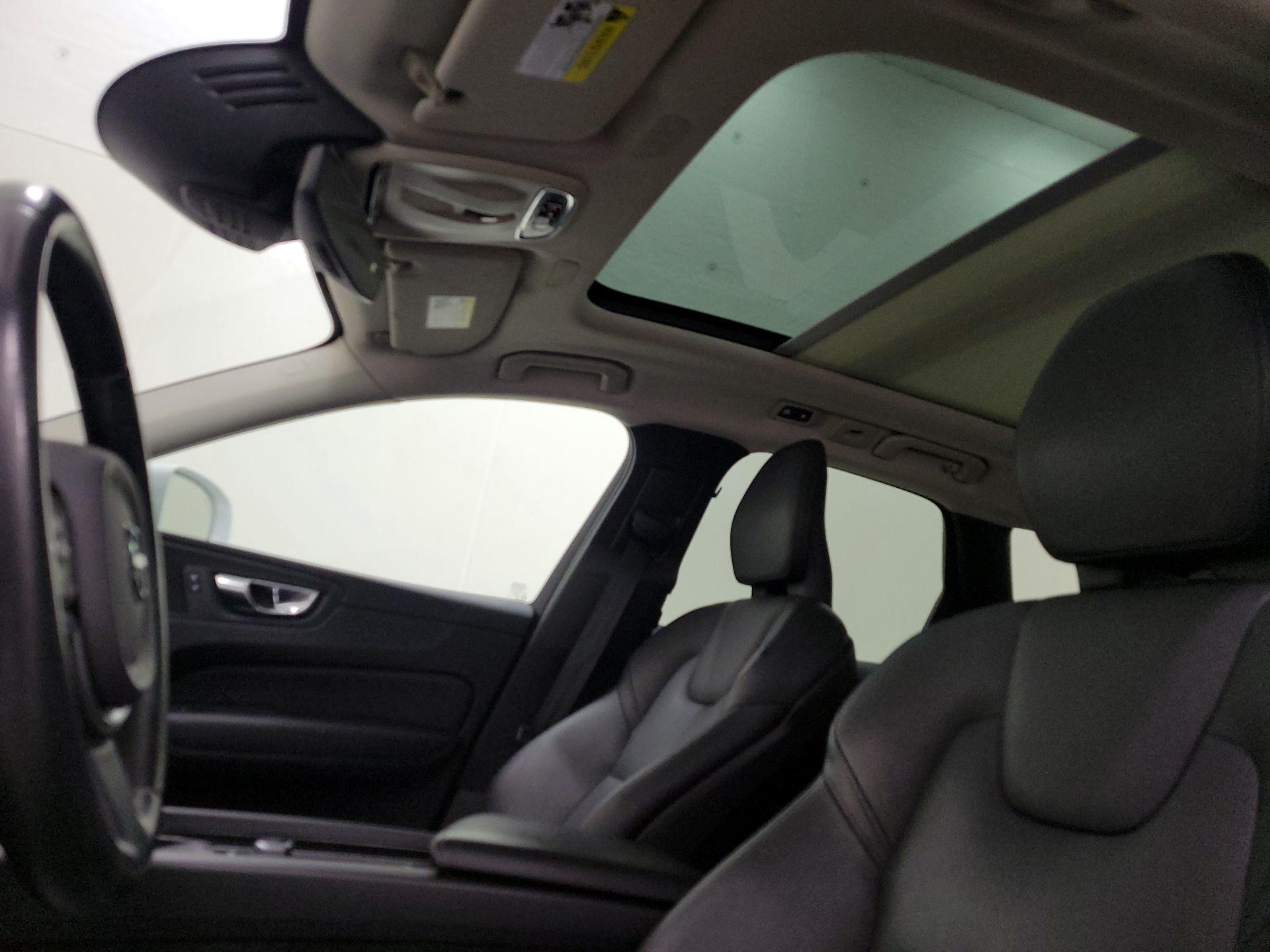 Thumbnail: 2020 Volvo XC60 - 19