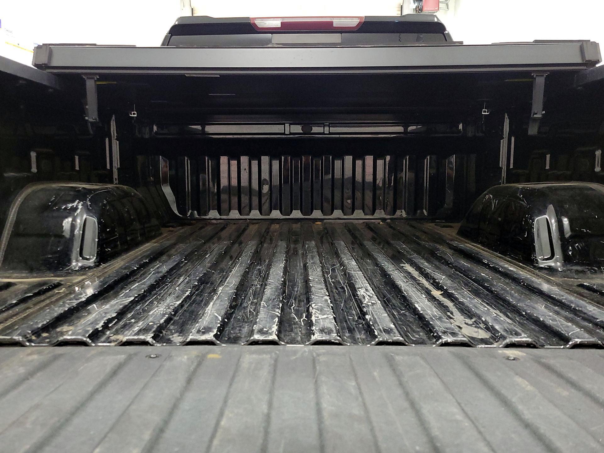 Thumbnail: 2021 Chevrolet Silverado 1500 - 20