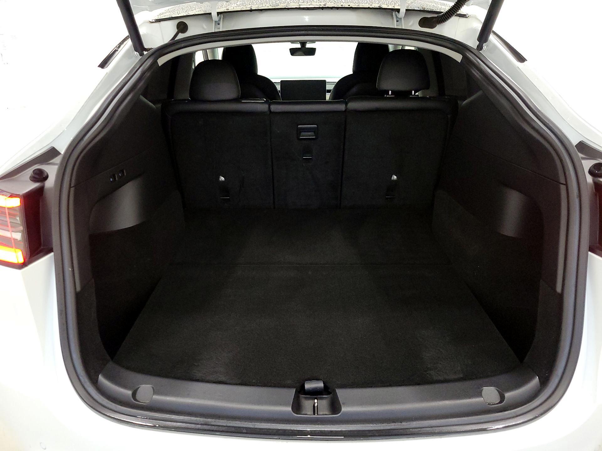 Thumbnail: 2022 Tesla Model Y - 20