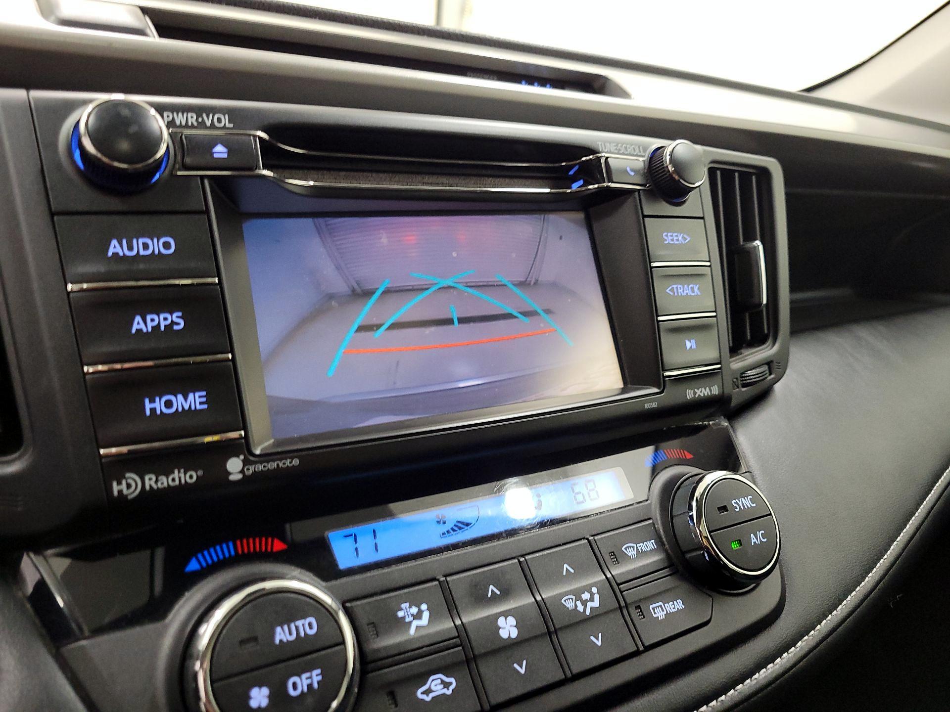 Thumbnail: 2018 Toyota RAV4 - 14