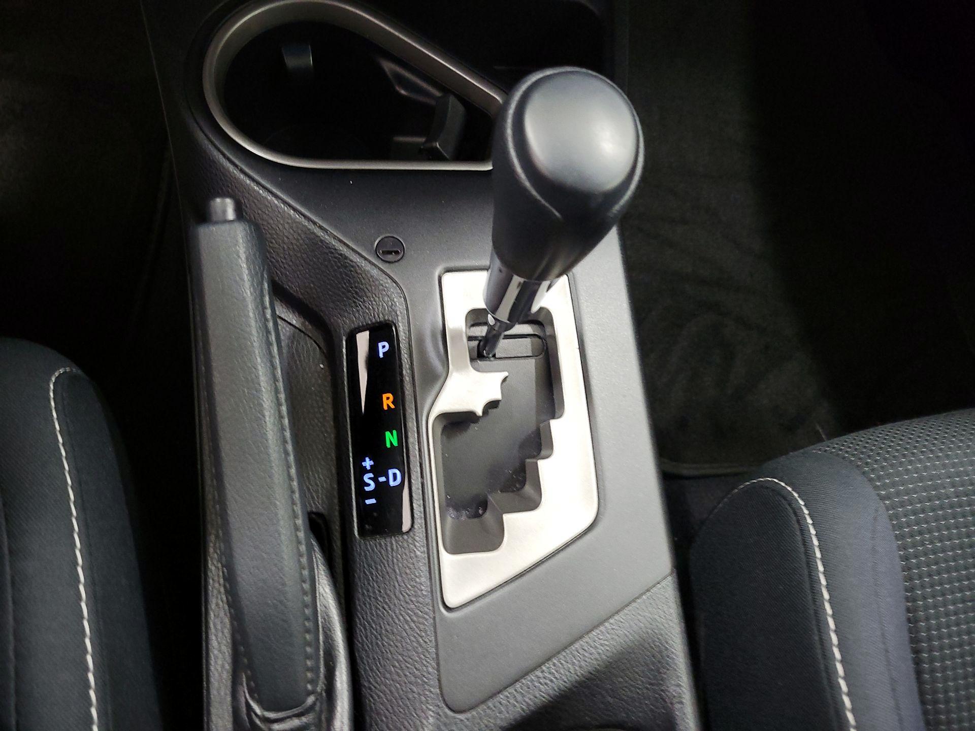 Thumbnail: 2018 Toyota RAV4 - 17