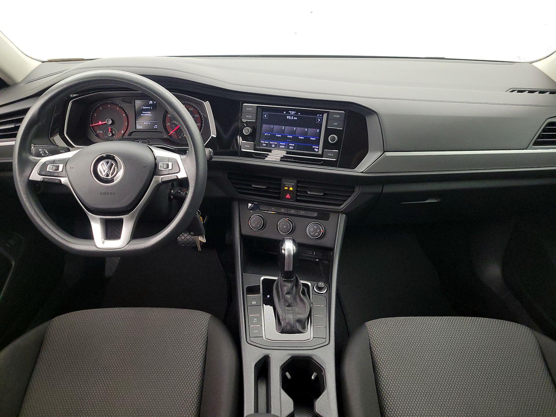 Thumbnail: 2020 Volkswagen Jetta - 9