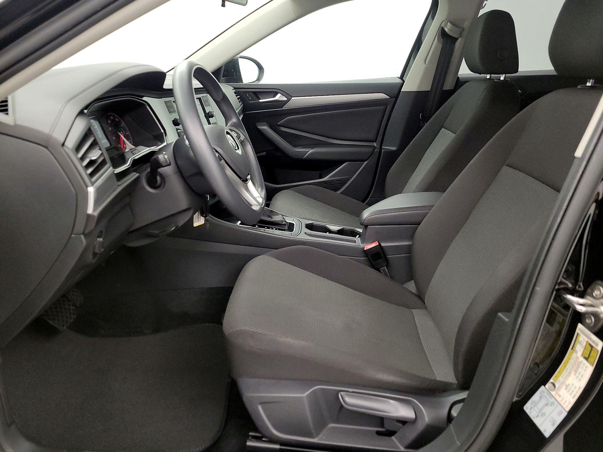 Thumbnail: 2020 Volkswagen Jetta - 11