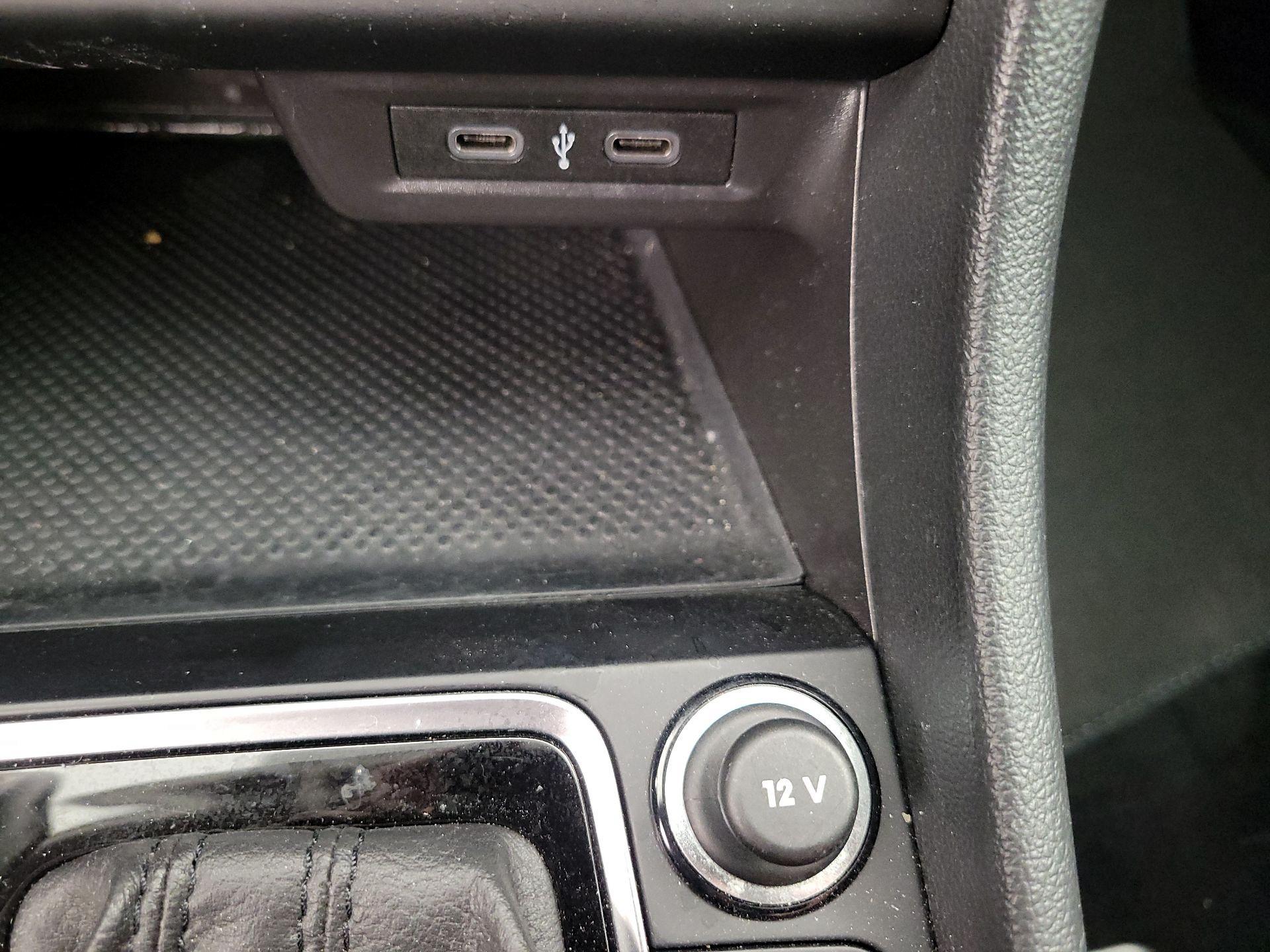 Thumbnail: 2020 Volkswagen Jetta - 18