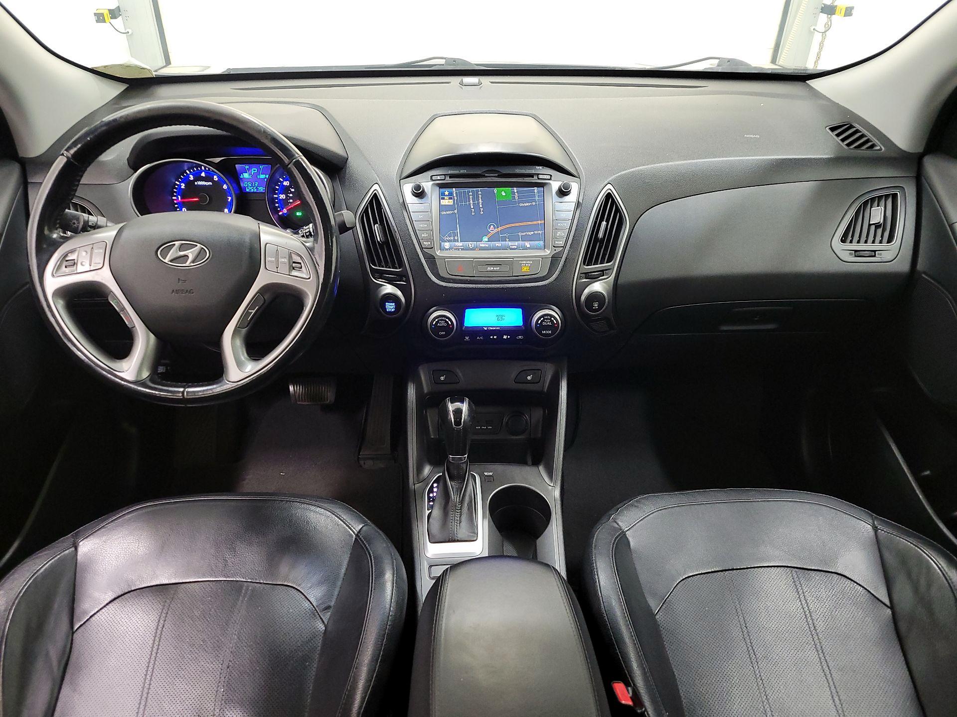 Thumbnail: 2014 Hyundai Tucson - 9
