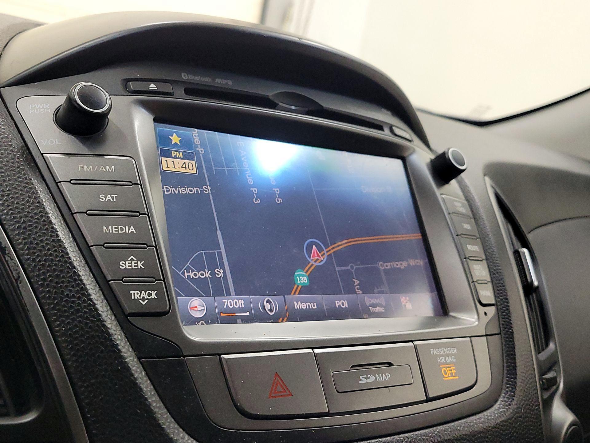 Thumbnail: 2014 Hyundai Tucson - 14
