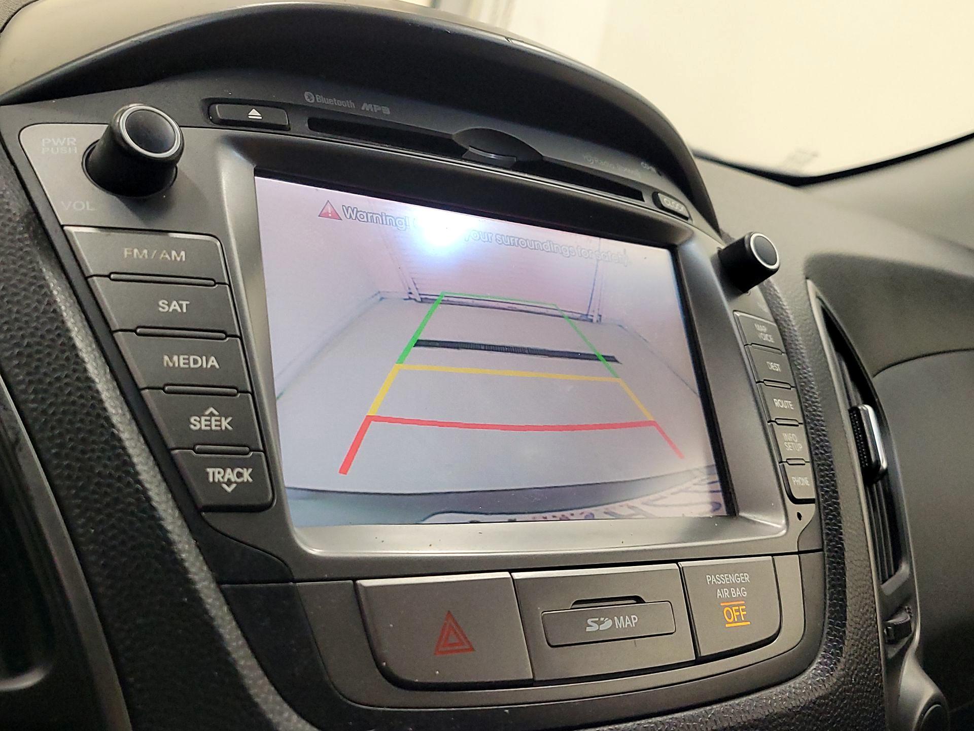 Thumbnail: 2014 Hyundai Tucson - 15