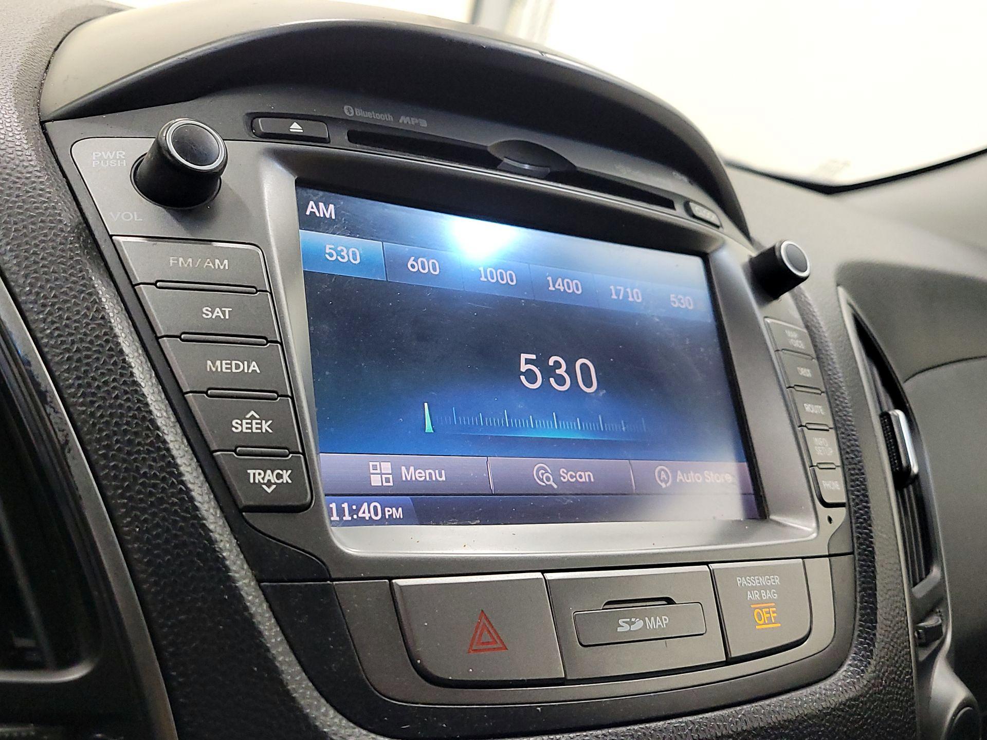 Thumbnail: 2014 Hyundai Tucson - 16
