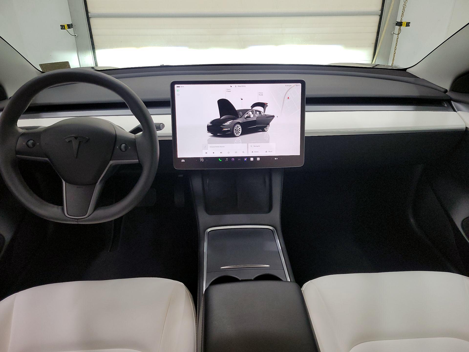 Thumbnail: 2023 Tesla Model 3 - 9