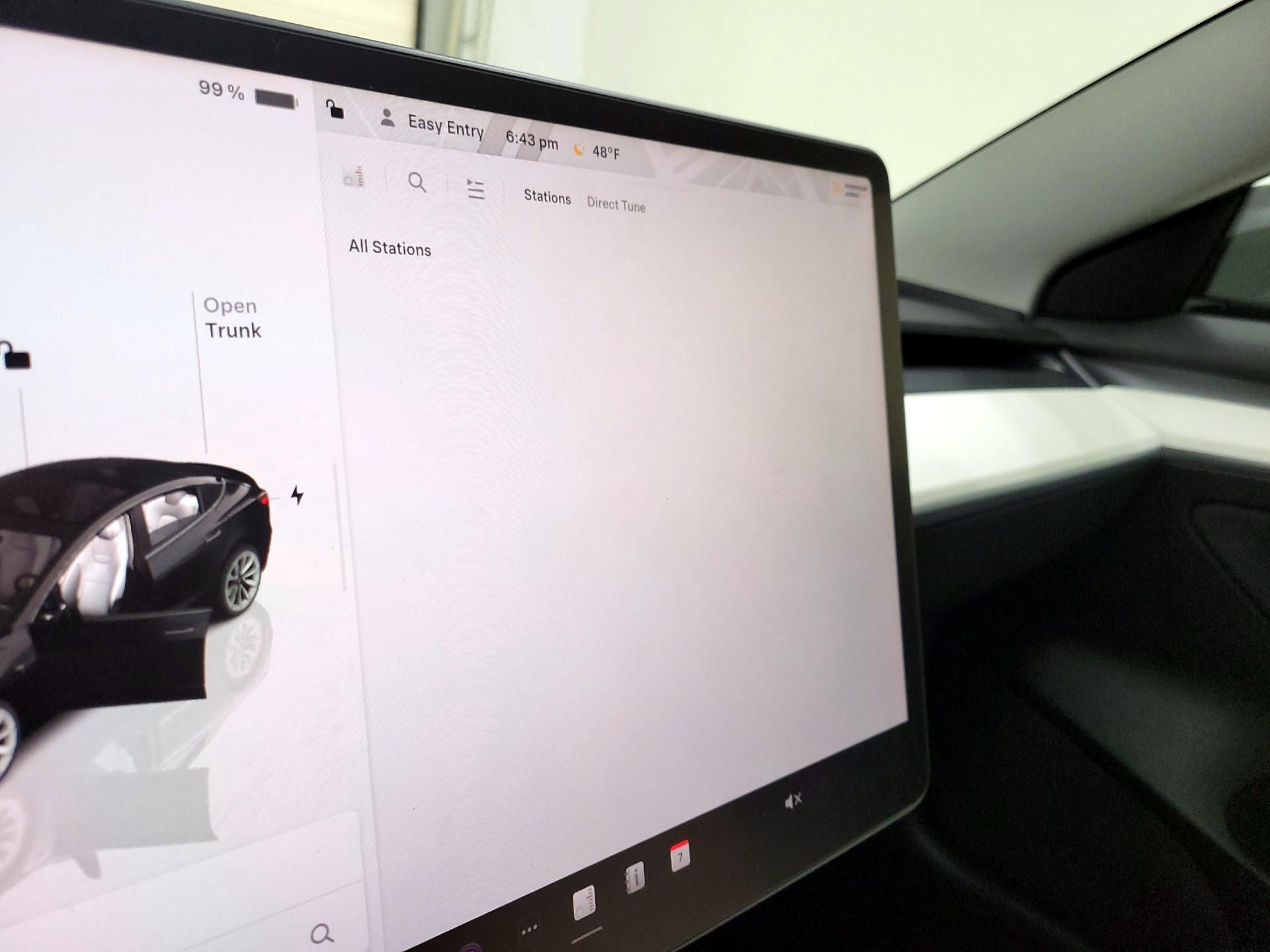 Thumbnail: 2023 Tesla Model 3 - 15