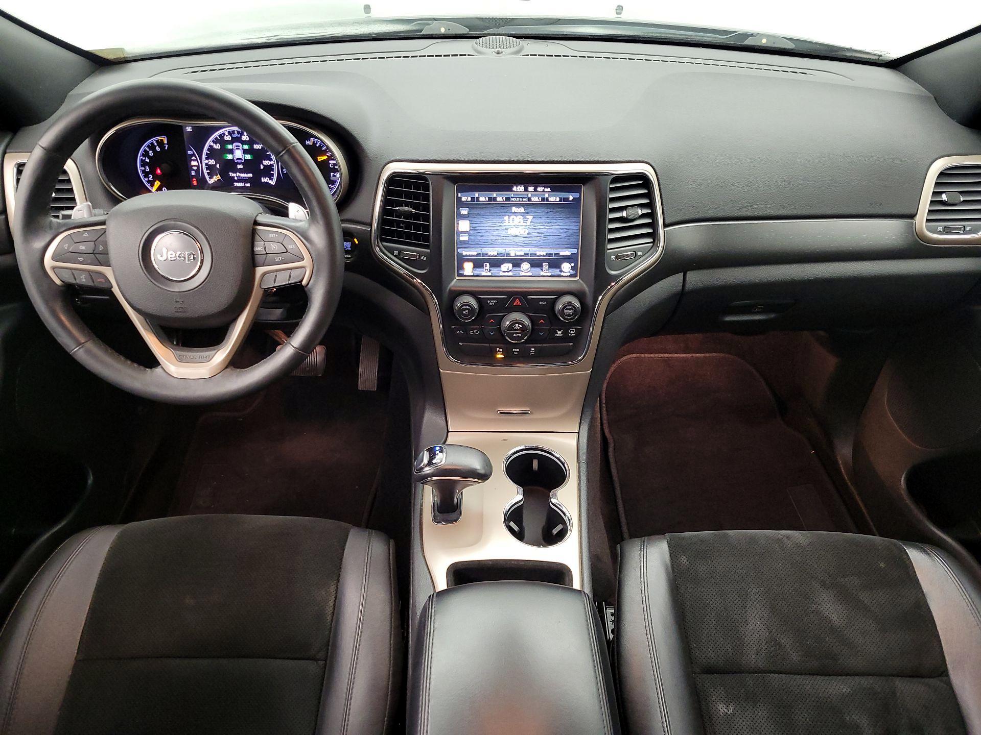 Thumbnail: 2015 Jeep Grand Cherokee - 9