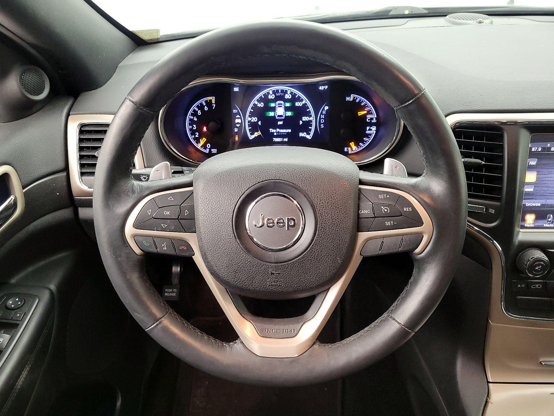 Thumbnail: 2015 Jeep Grand Cherokee - 10