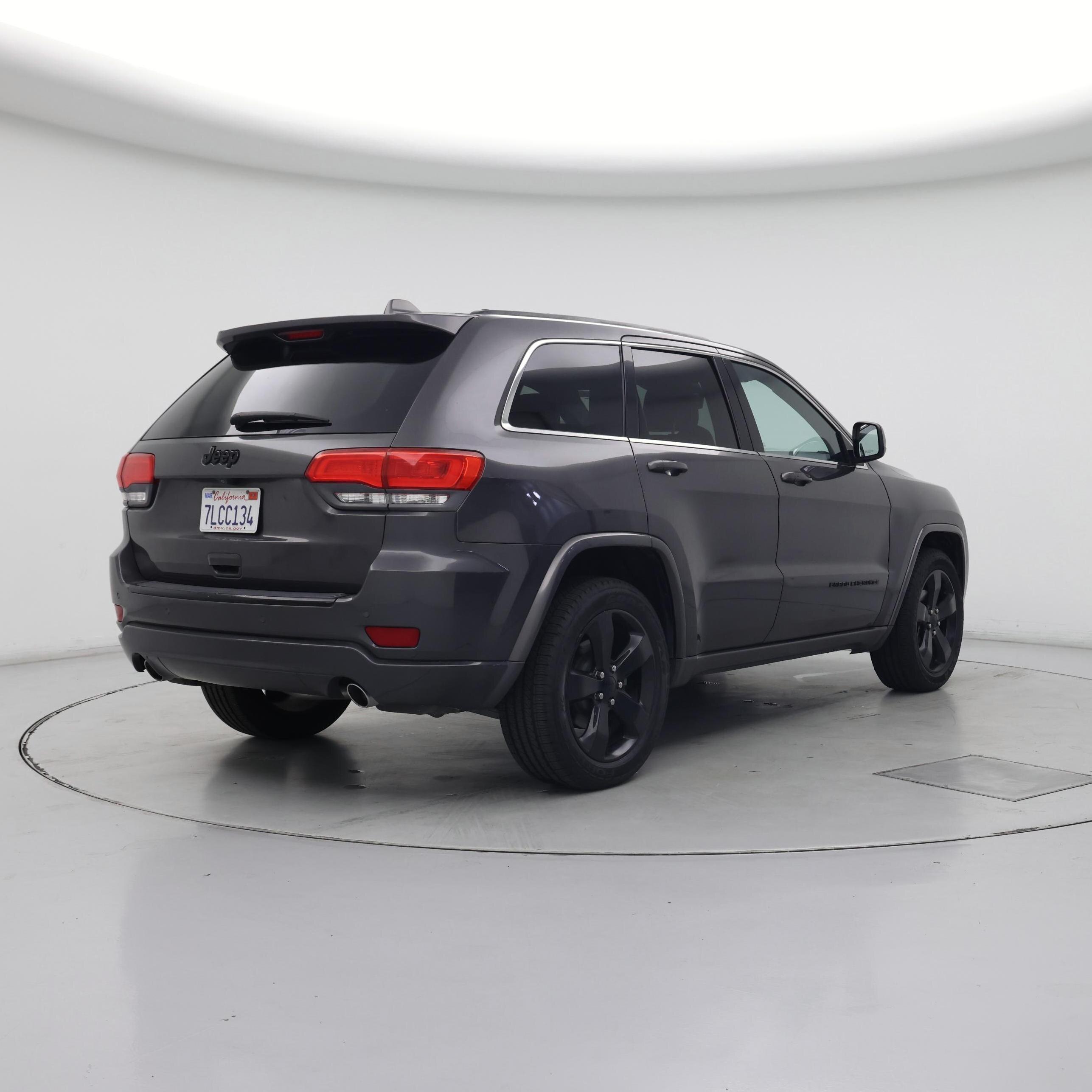Thumbnail: 2015 Jeep Grand Cherokee - 8