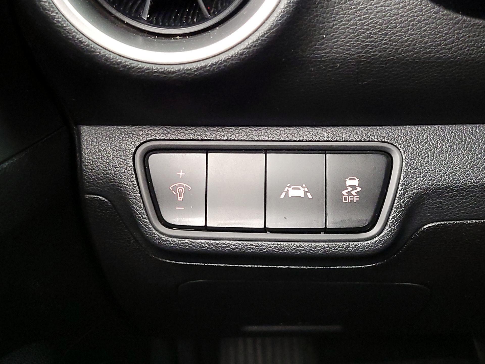 Thumbnail: 2019 Kia Forte - 13