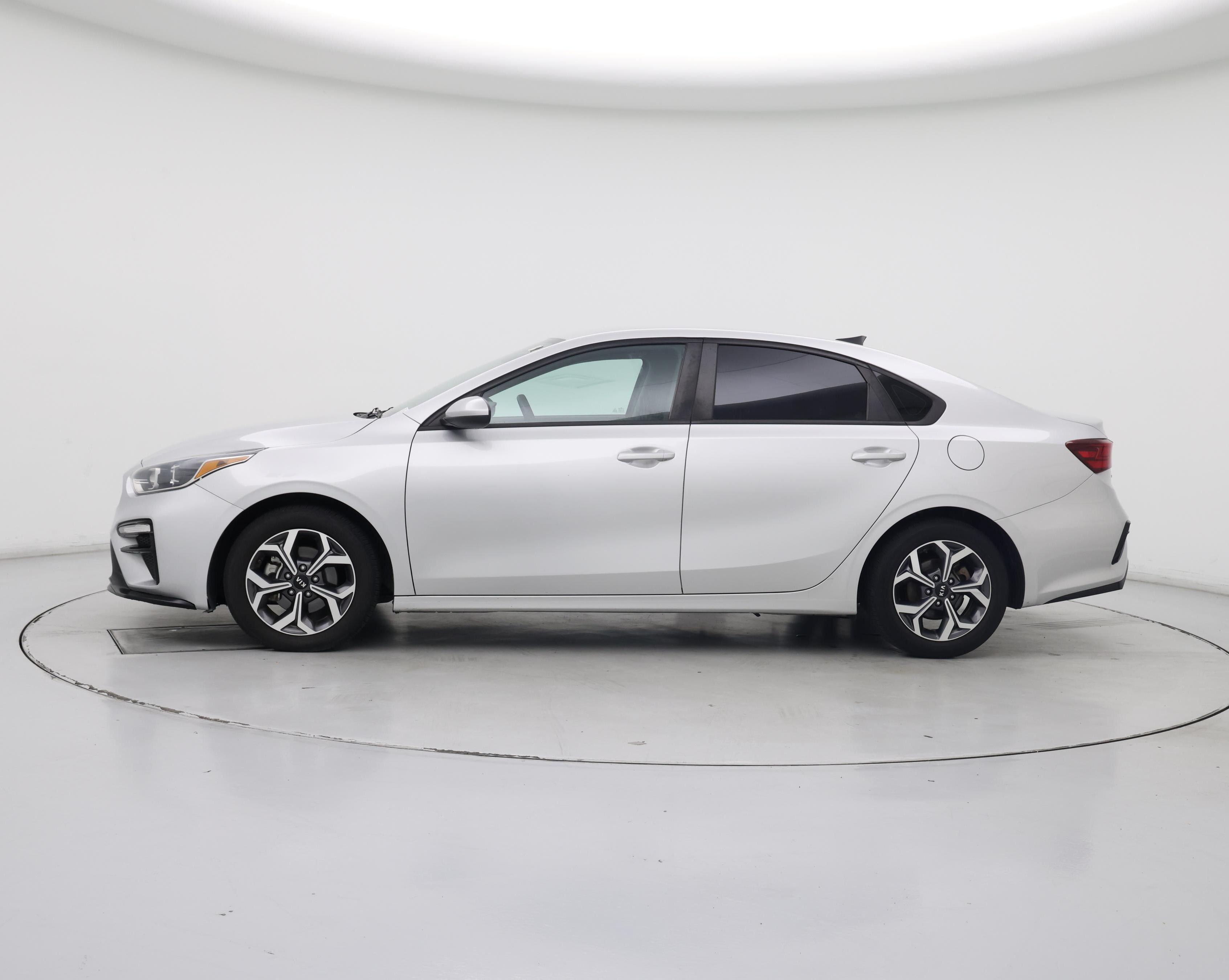 Thumbnail: 2019 Kia Forte - 3