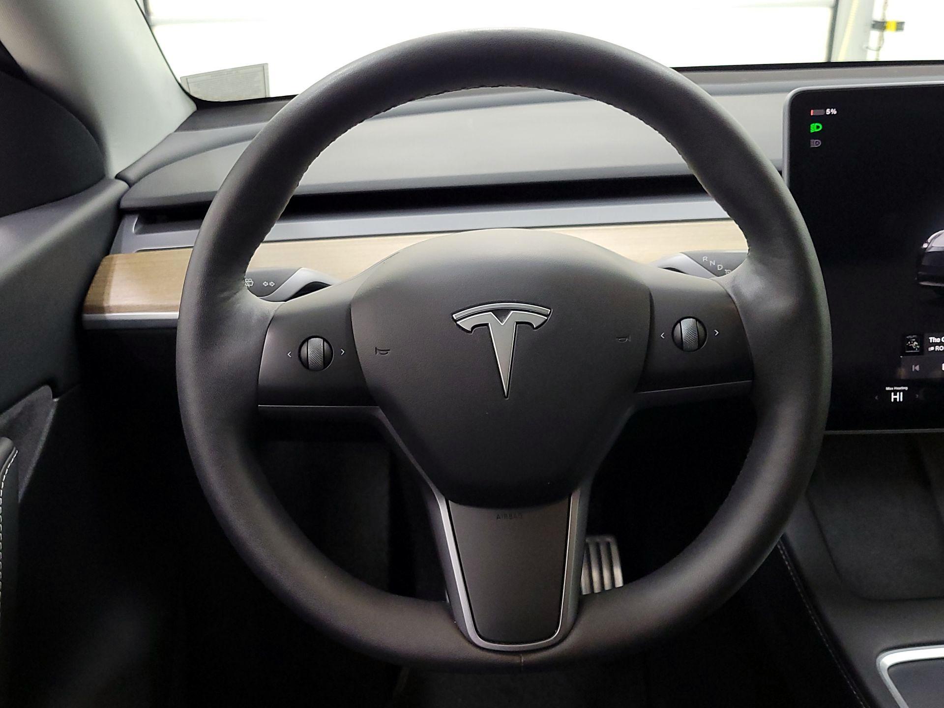 Thumbnail: 2022 Tesla Model Y - 10