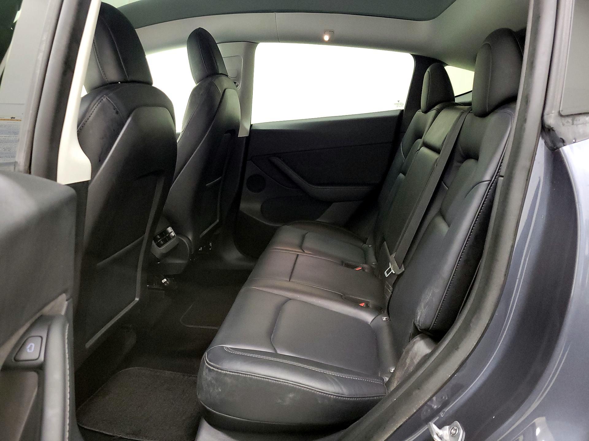 Thumbnail: 2022 Tesla Model Y - 18