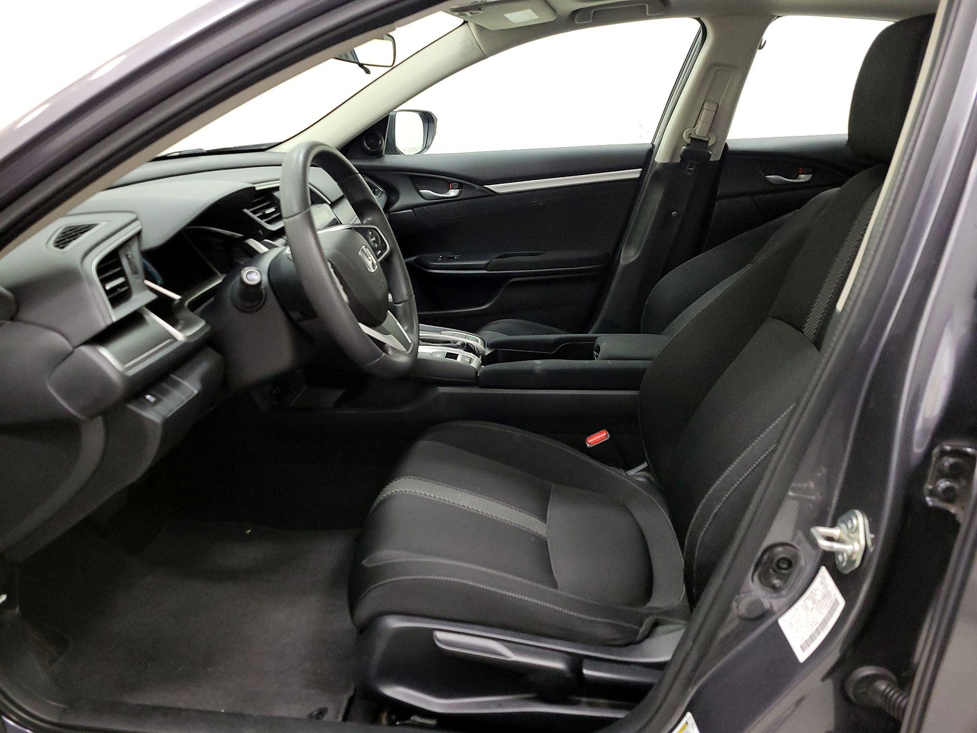 Thumbnail: 2016 Honda Civic - 11