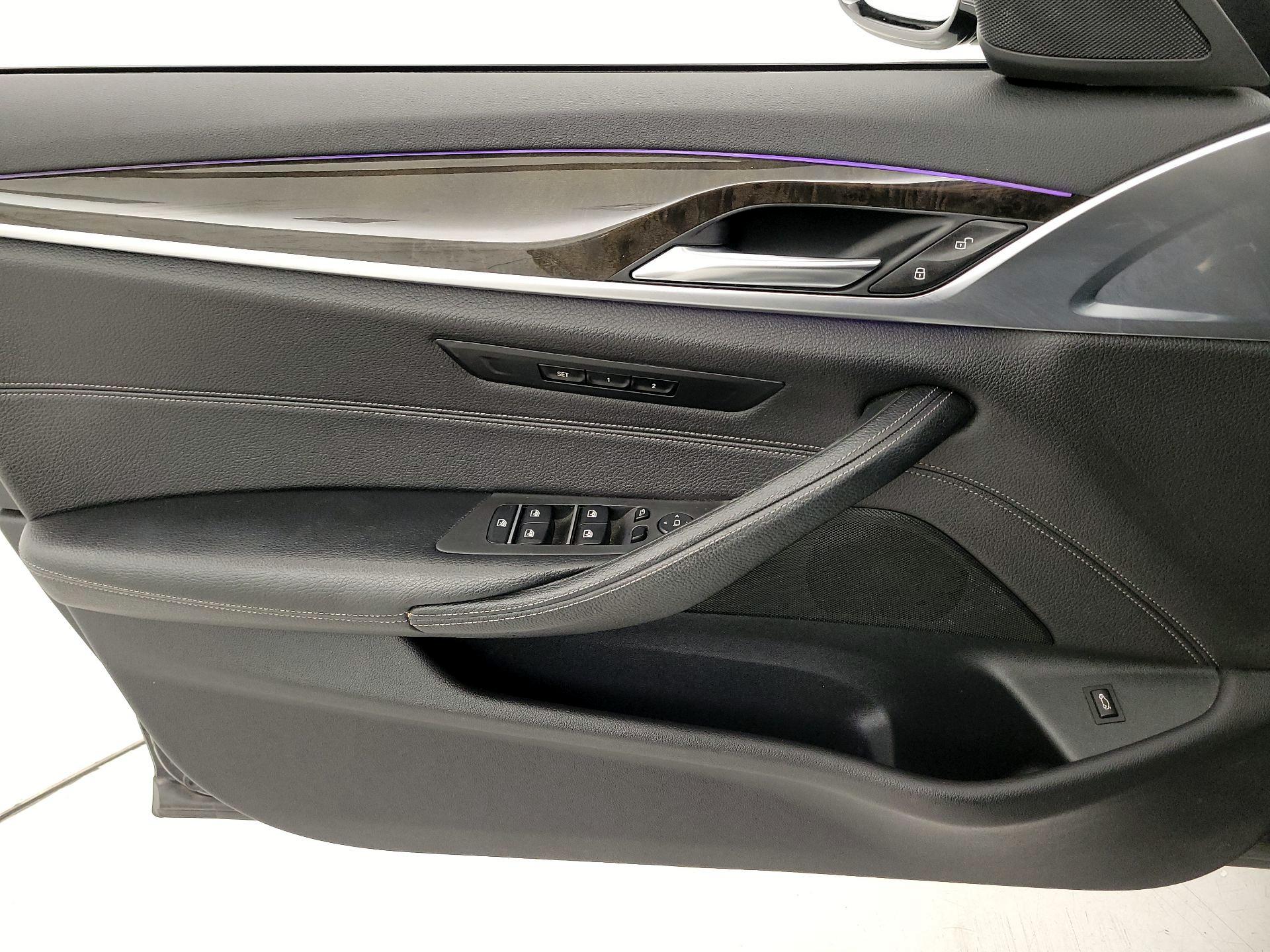 Thumbnail: 2017 BMW 5 Series - 12