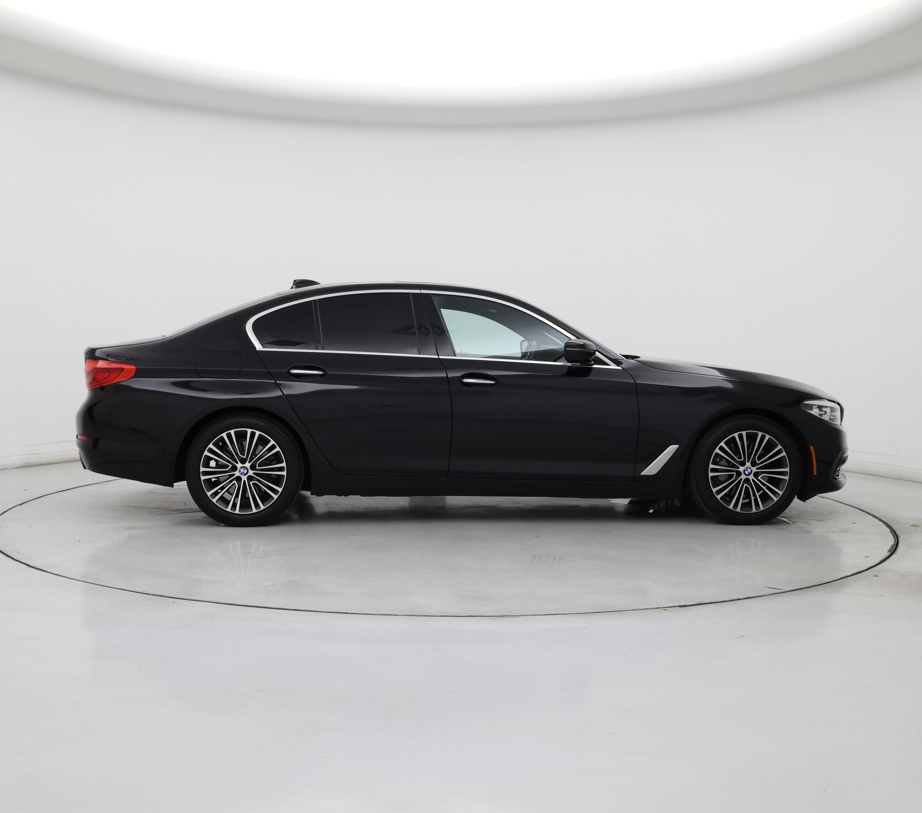 Thumbnail: 2017 BMW 5 Series - 7