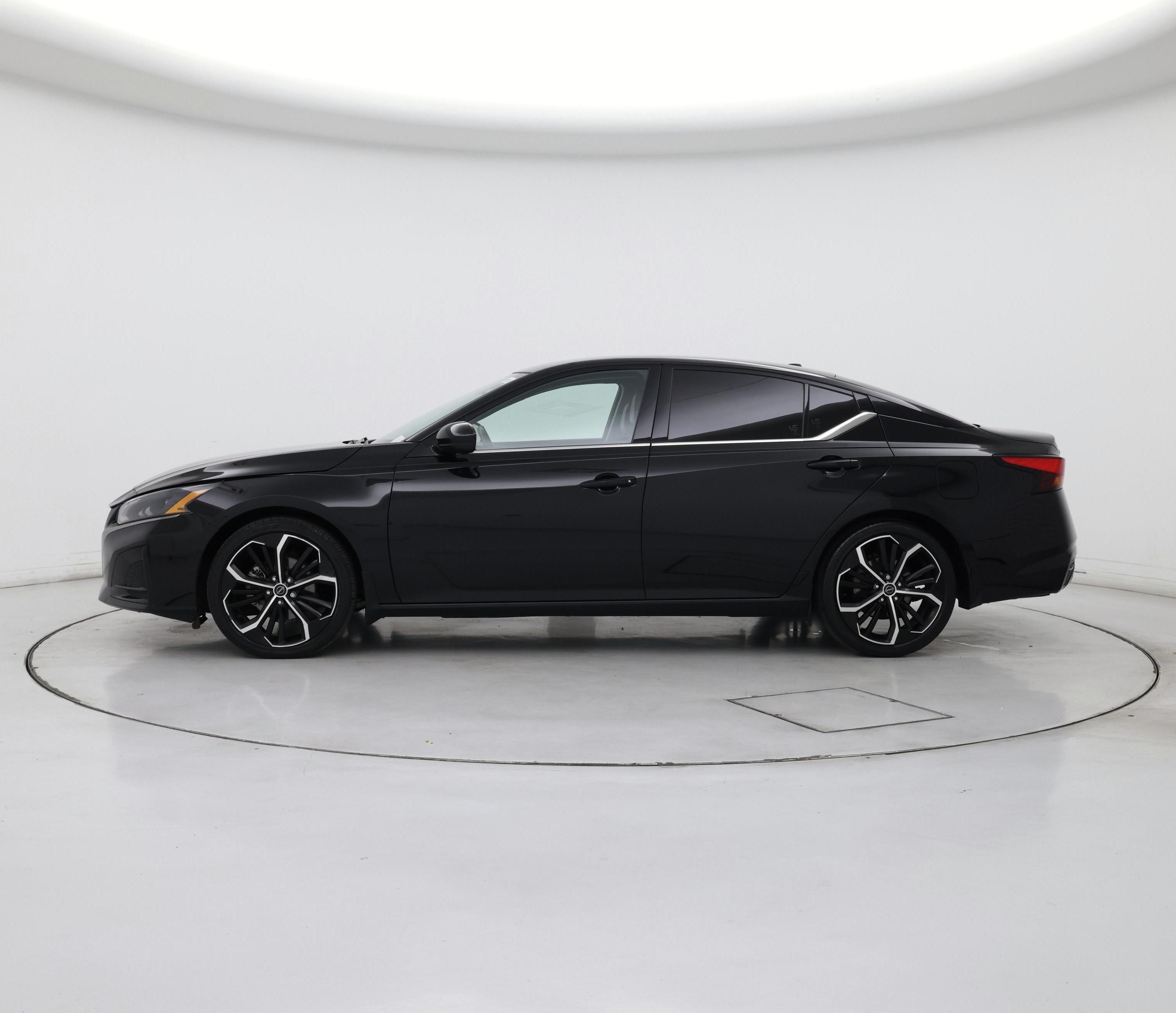 Thumbnail: 2024 Nissan Altima - 3