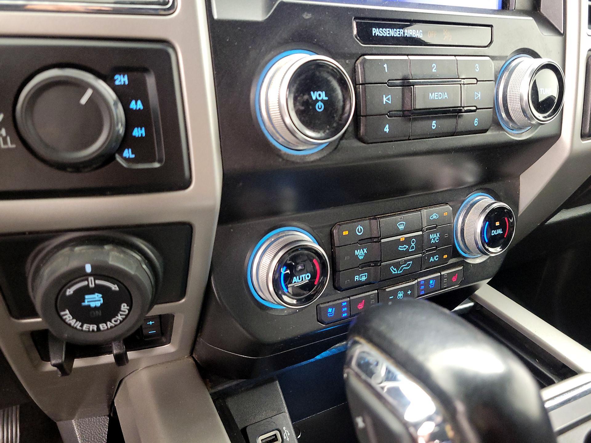 Thumbnail: 2019 Ford F-150 - 17