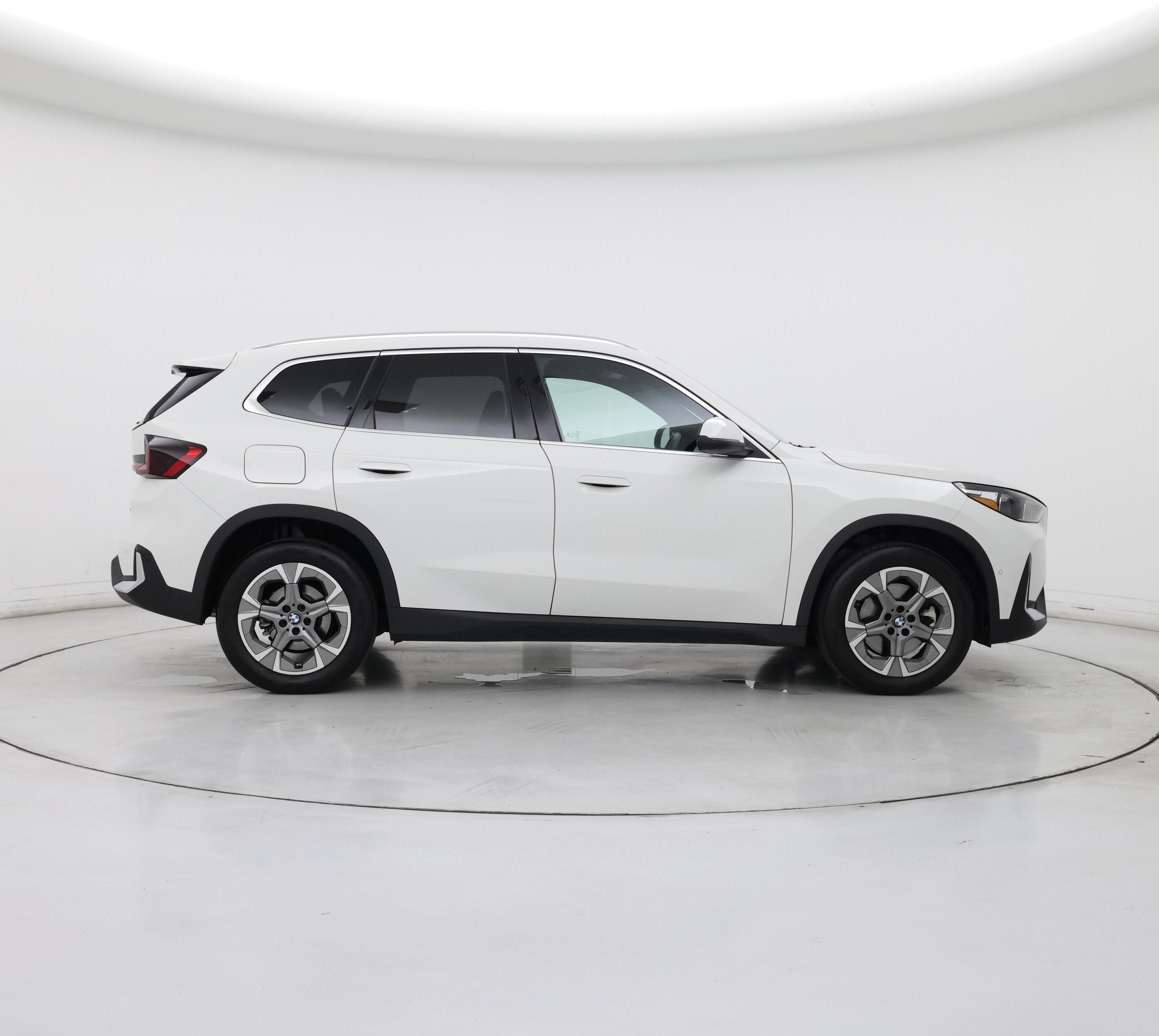 Thumbnail: 2023 BMW X1 - 7