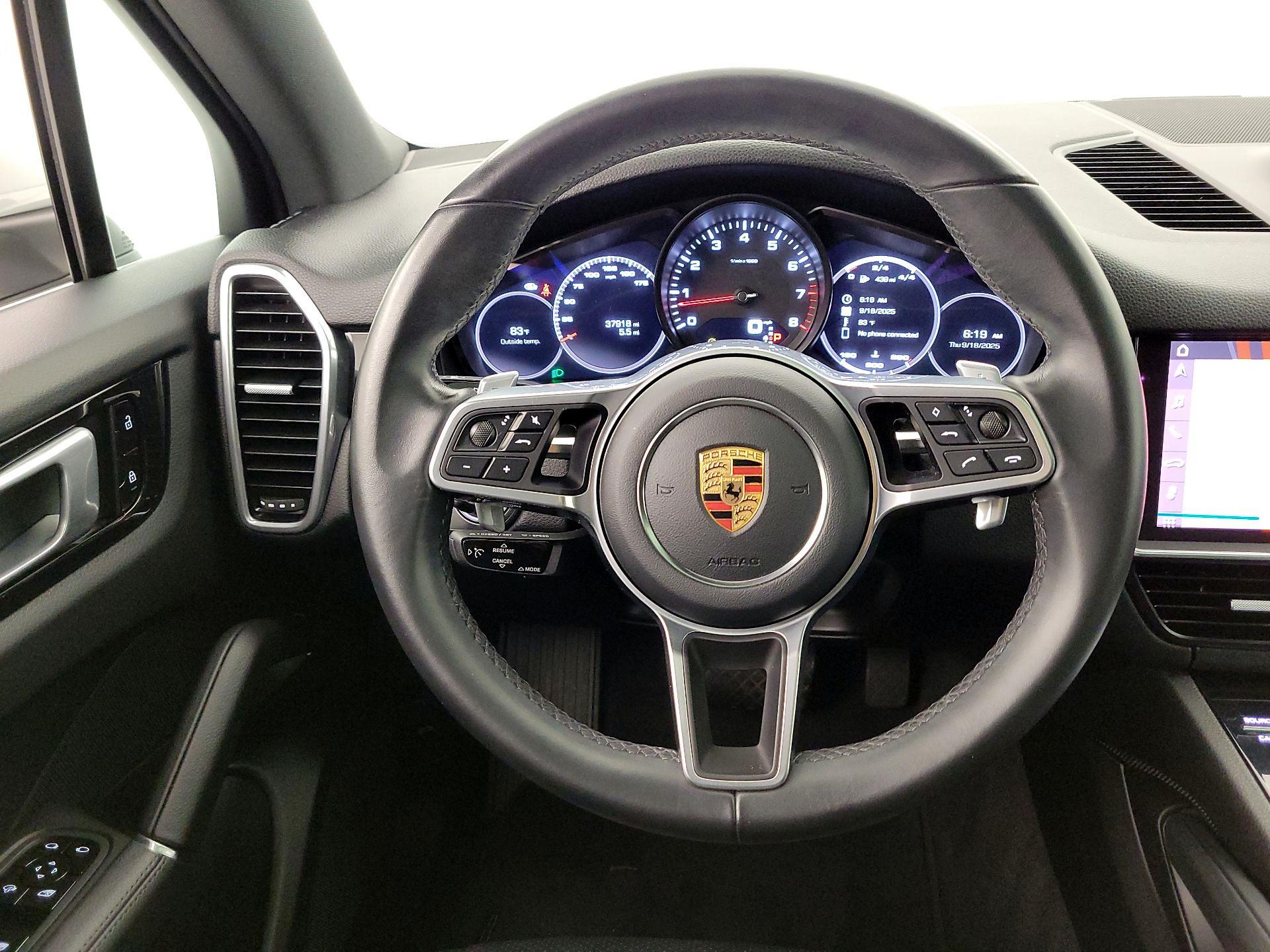 Thumbnail: 2020 Porsche Cayenne - 10