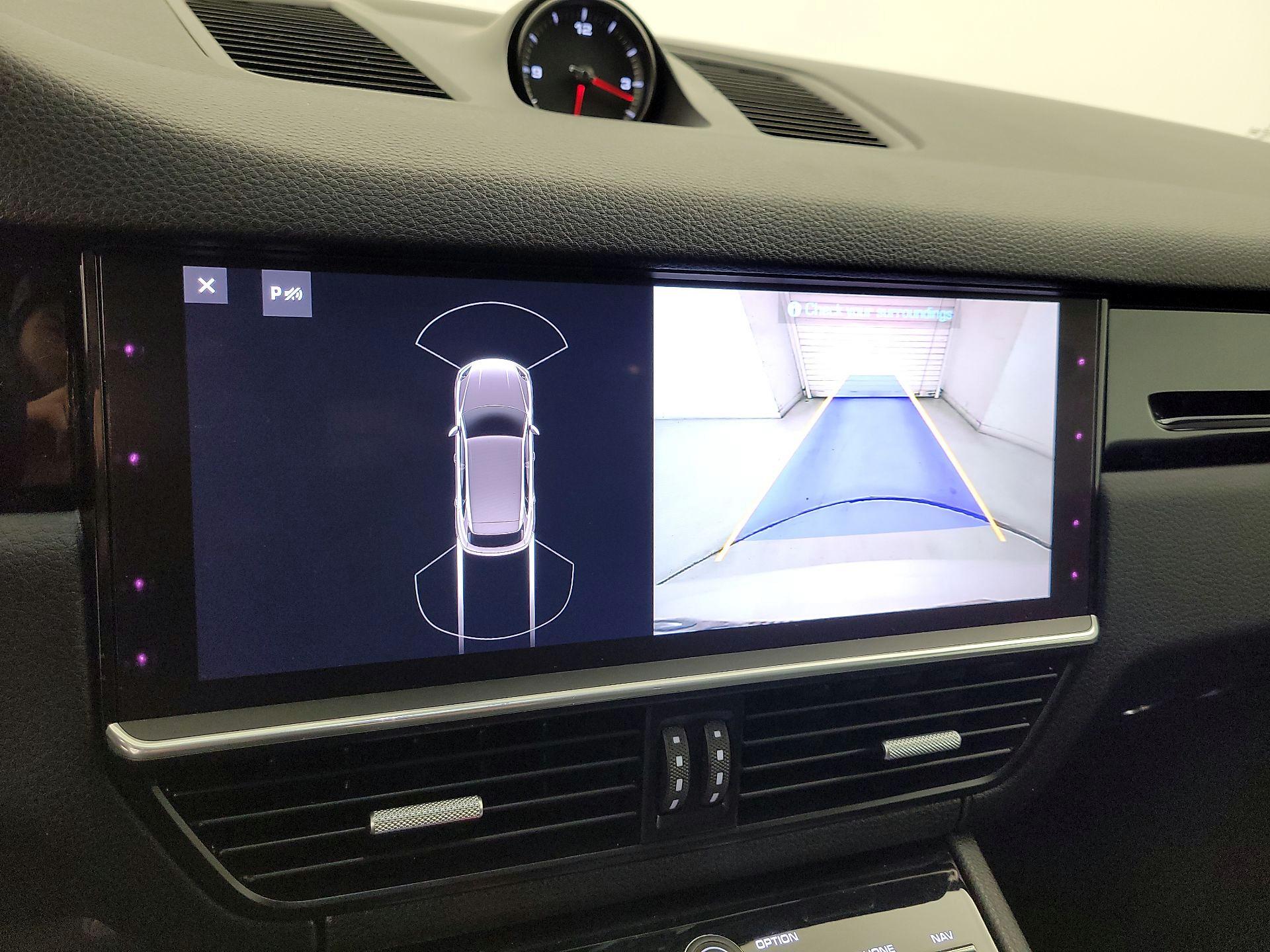 Thumbnail: 2020 Porsche Cayenne - 15