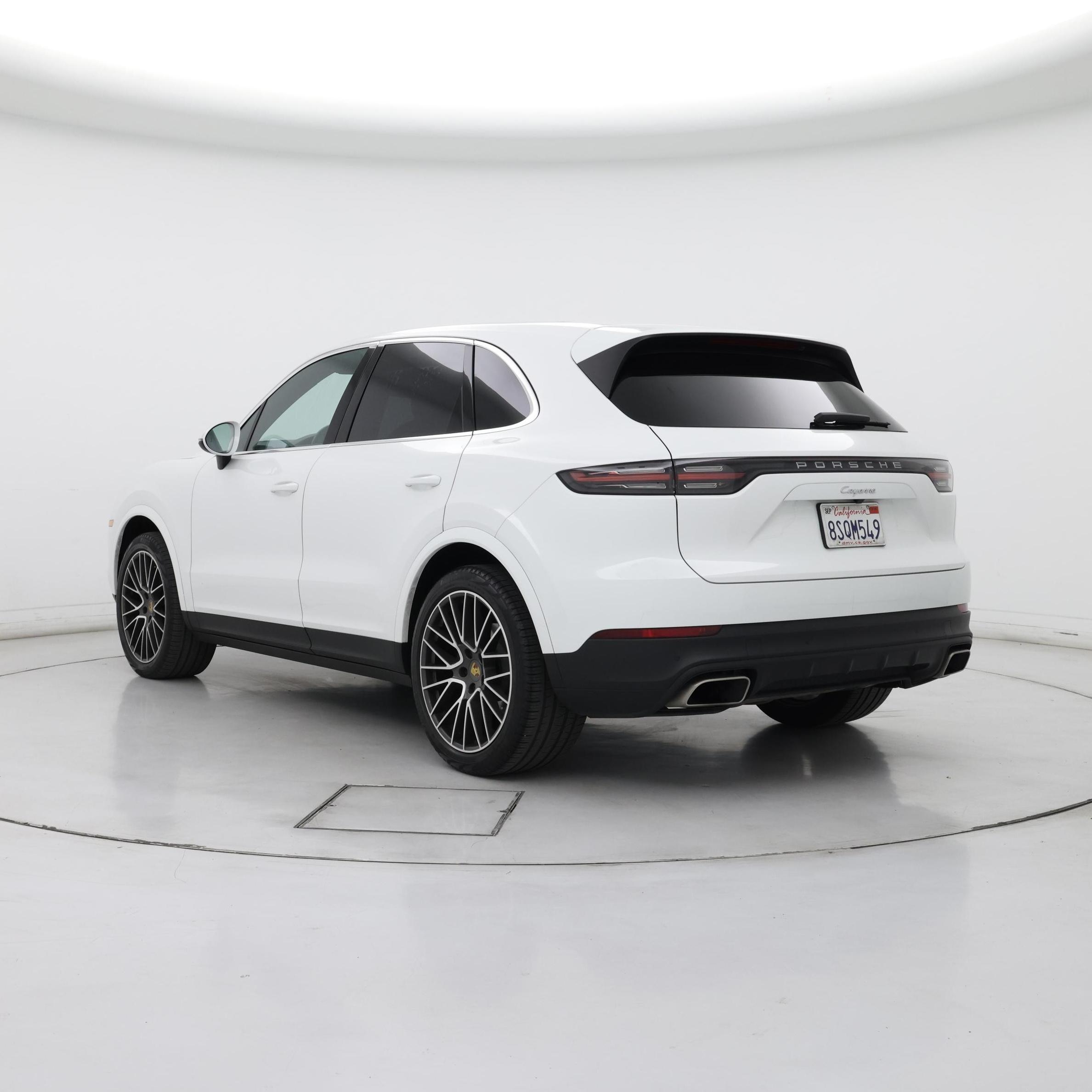 Thumbnail: 2020 Porsche Cayenne - 2