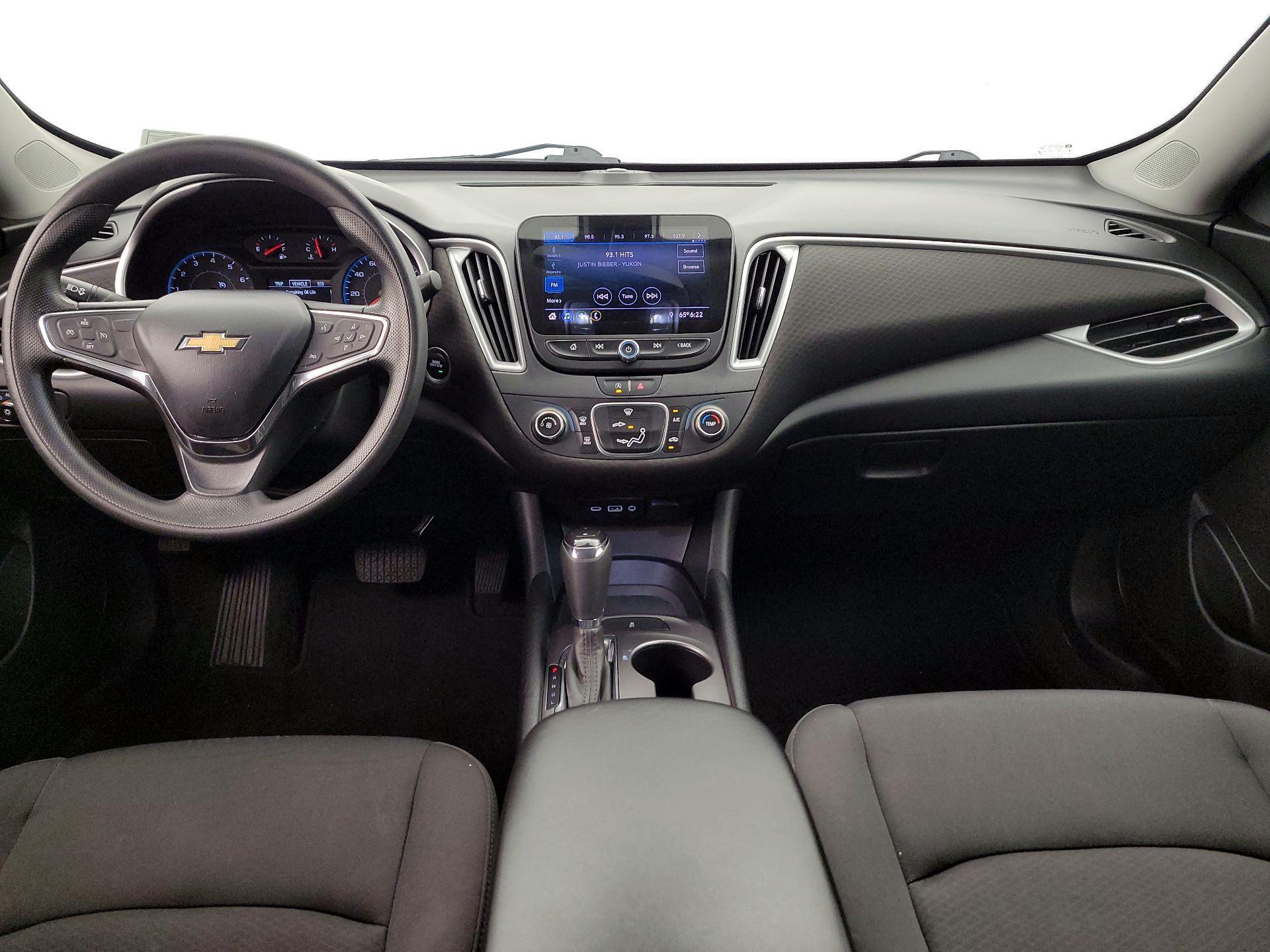 Thumbnail: 2020 Chevrolet Malibu - 9