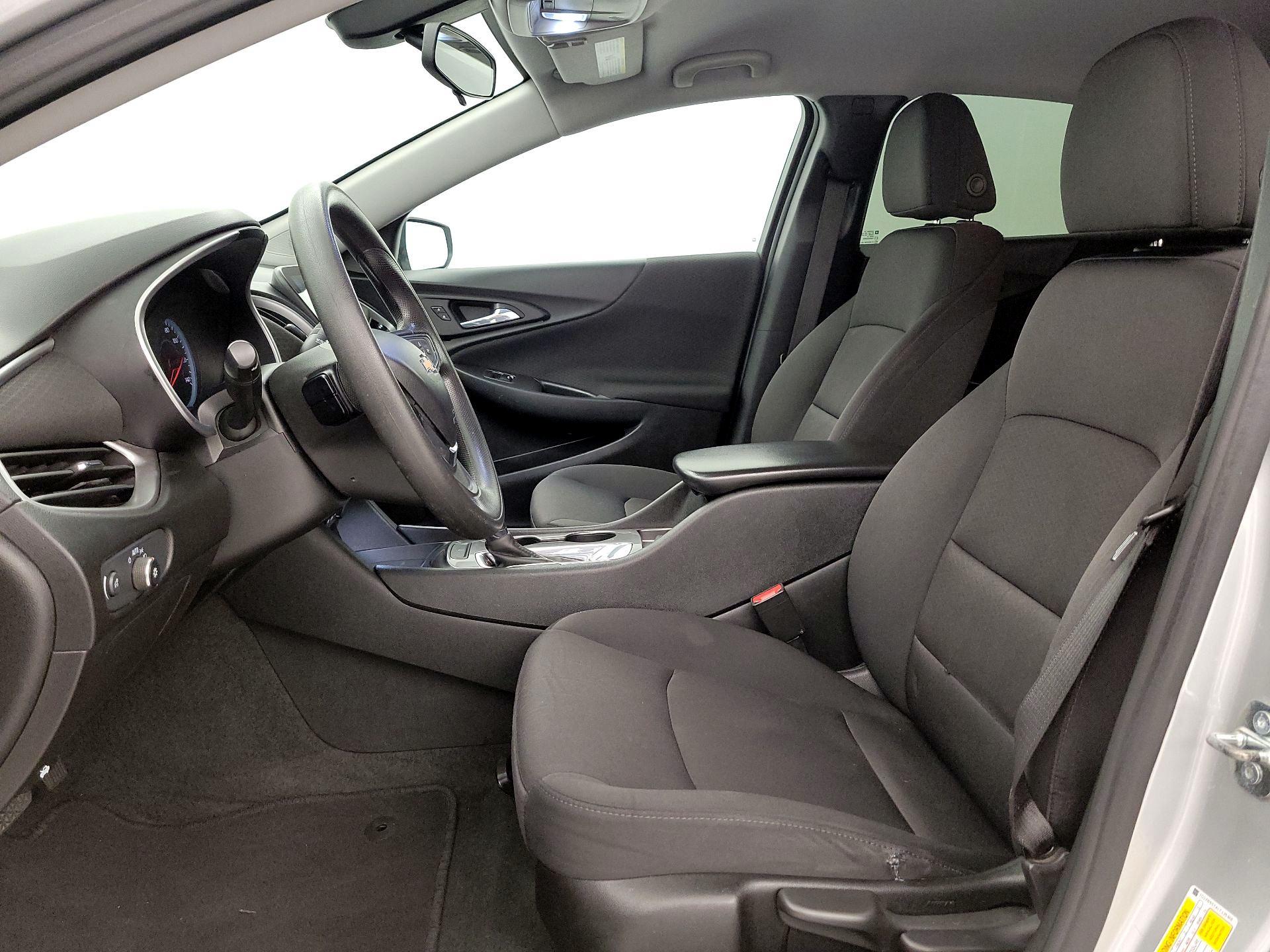 Thumbnail: 2020 Chevrolet Malibu - 11